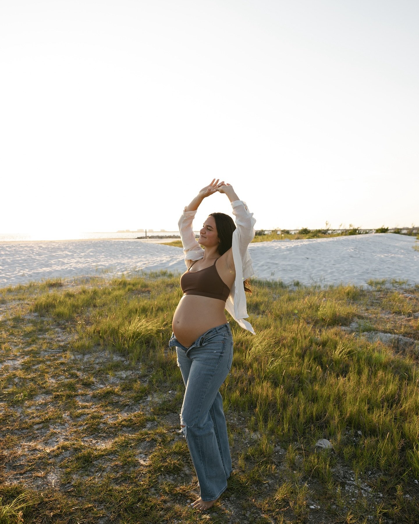 Through their engagement, wedding and now becoming parents, I am so excited to have captured it all 

Reminder- I do maternity among other photo shoots and not just wedding 🥰 

#maternity #maternityphotography #maternityphotoshoot #fortmyers #fortmy