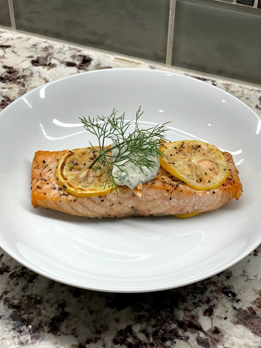 Grilled Salmon with Fresh Dill Sauce