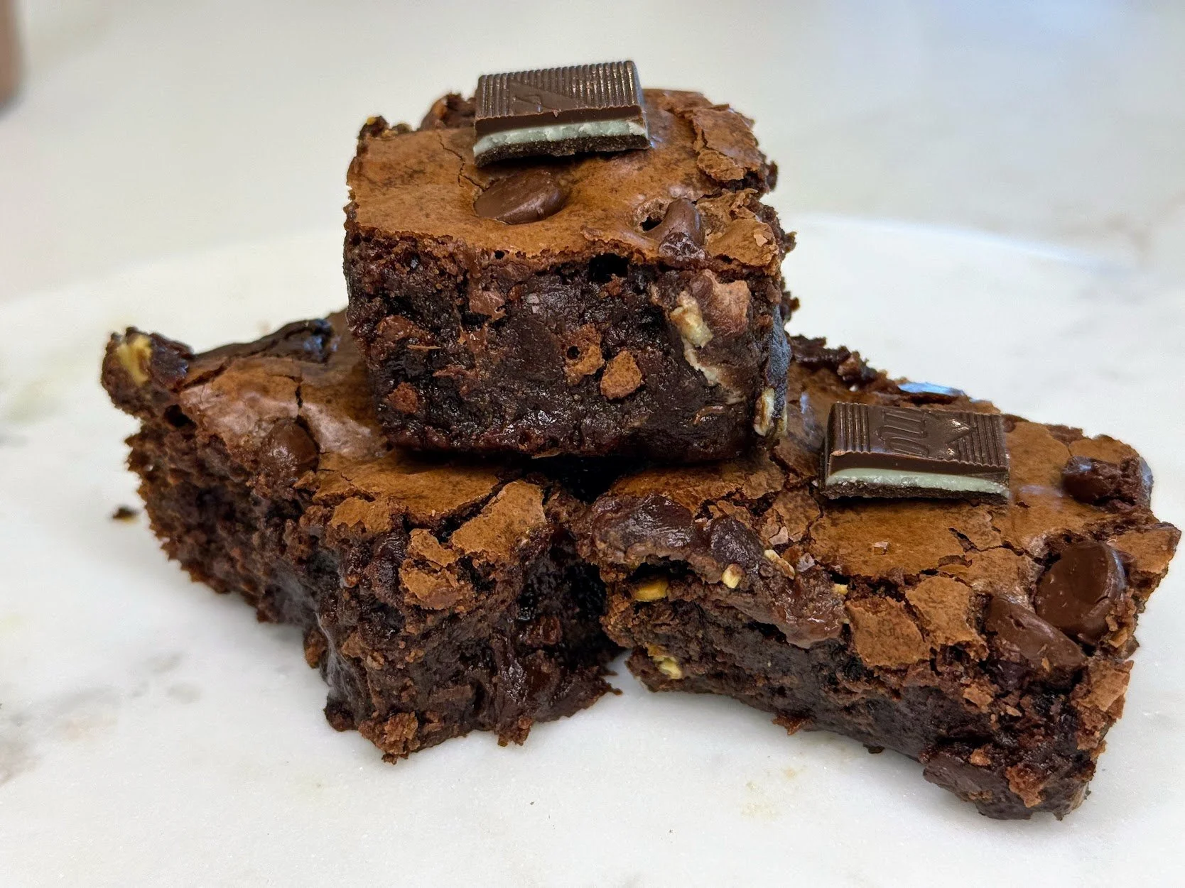 Easy Mint Chocolate Chip Brownies 