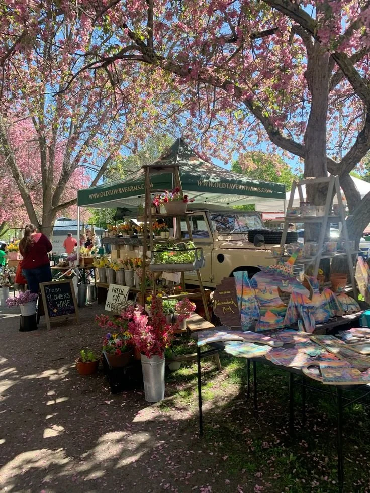 Getaway Spring Market