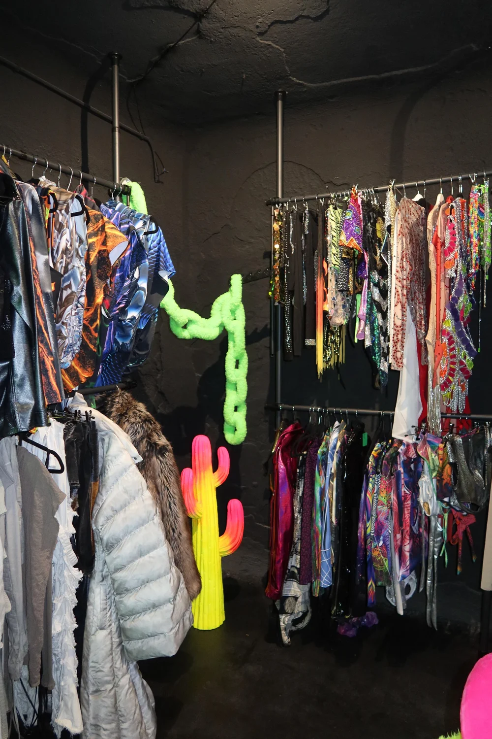 GALLERY 8 MARVILA