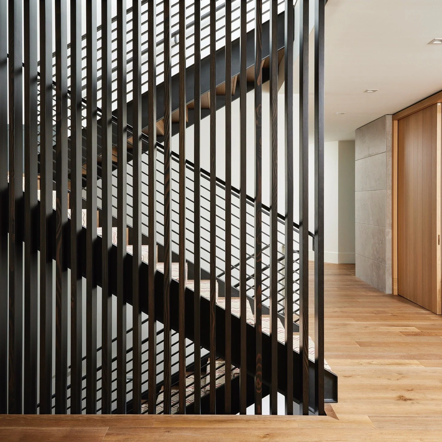 2&rdquo;x4&rdquo; Yakisugi slat wall

Built by @welchforsman 
Interior Design @marthadaytondesign
Architectural Design @rehkamplarsonarchitects
Photography @alyssaleephotography

#cladding #modernconstruction #shousugiban #slatwall #yakisugi #modernw