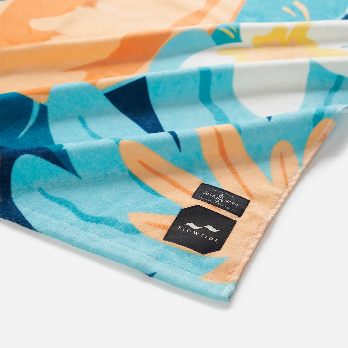 DUKEBEACHTOWEL_DETAIL.jpg.webp