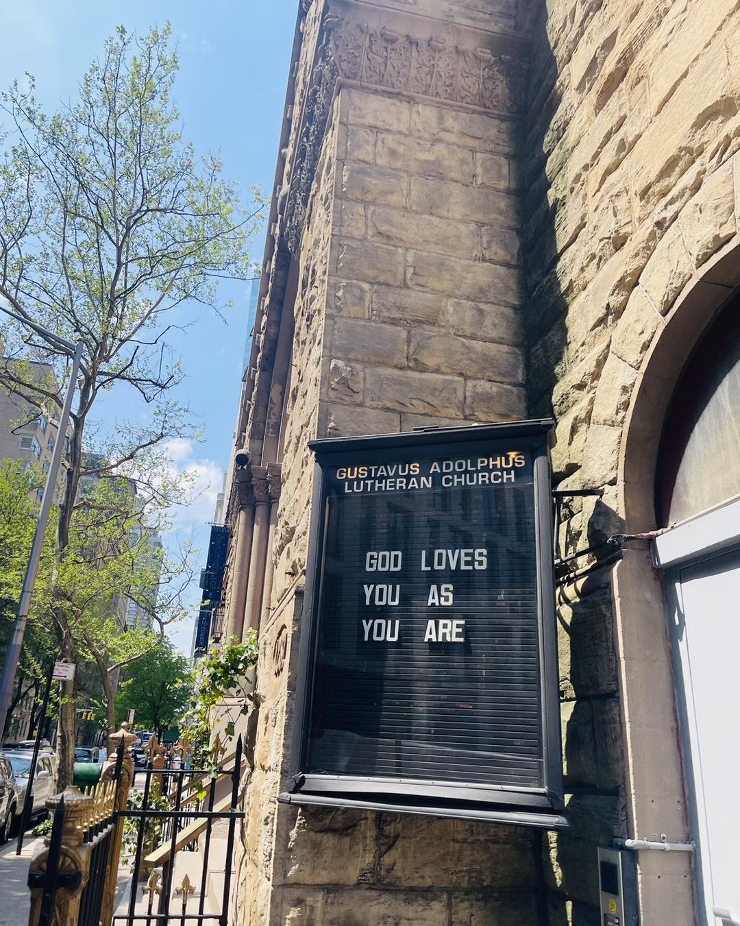 Happy Monday! Enjoy this beautiful day, and remember&hellip; you are so loved!

#church #elca #lutheran #nycchurch