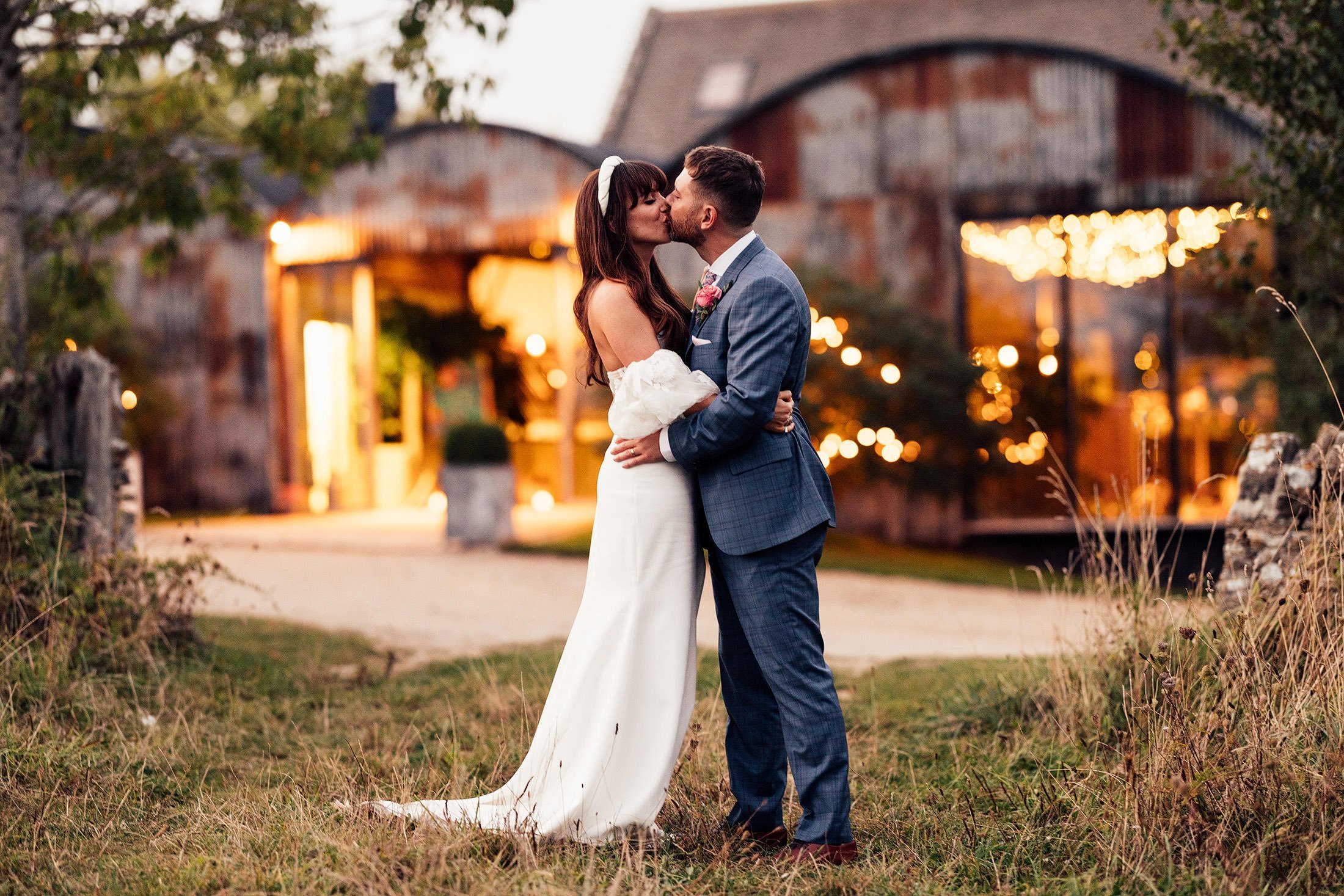 cripps-stone-barn-wedding-photography-0045(Blog).jpg