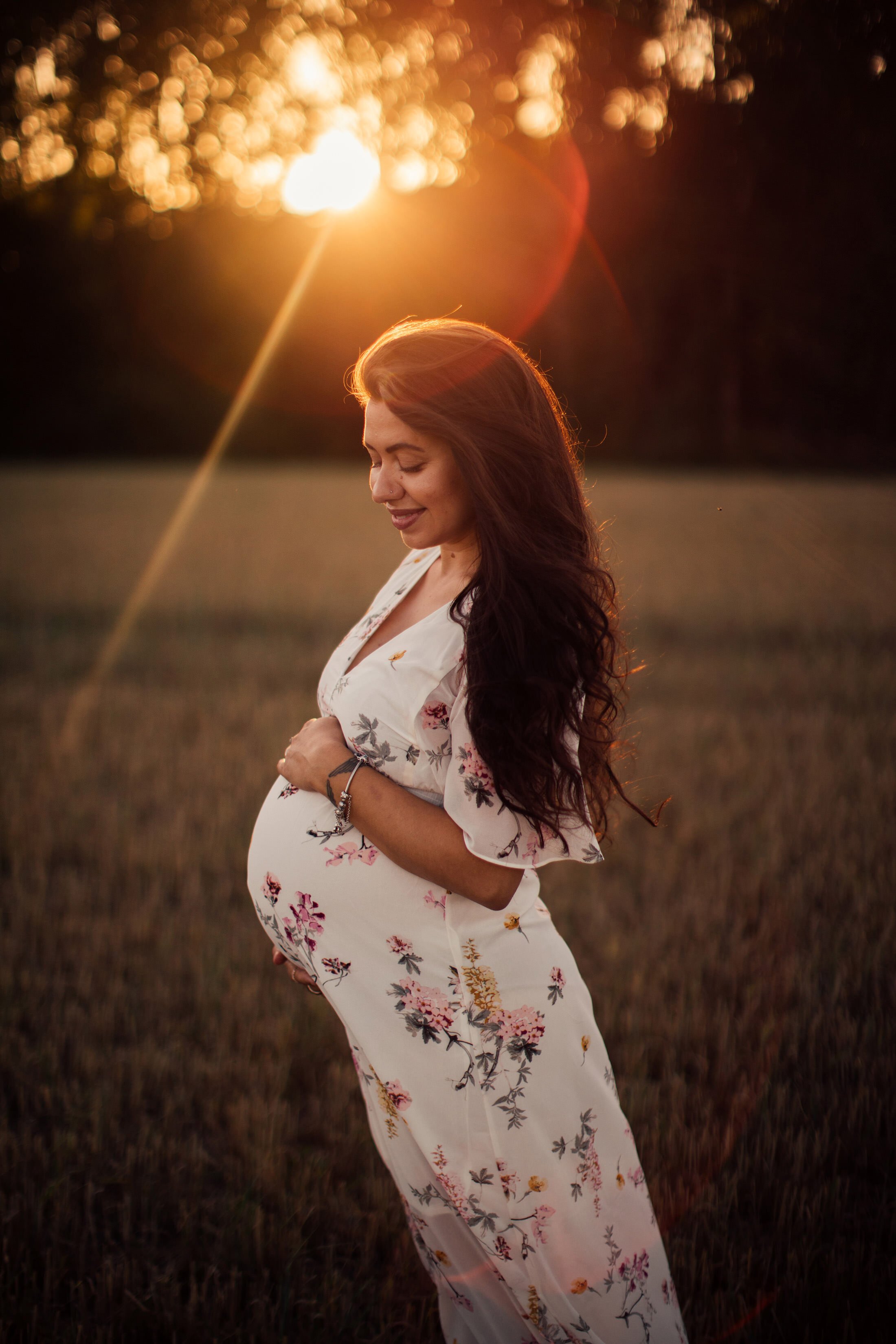 sunset maternity shoot