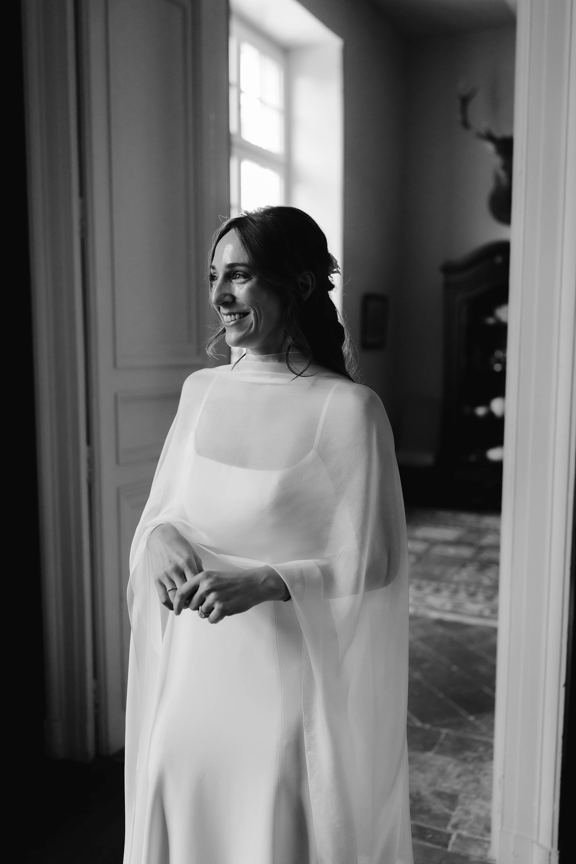 stylish bride in jenny yoo nyc bridal dress