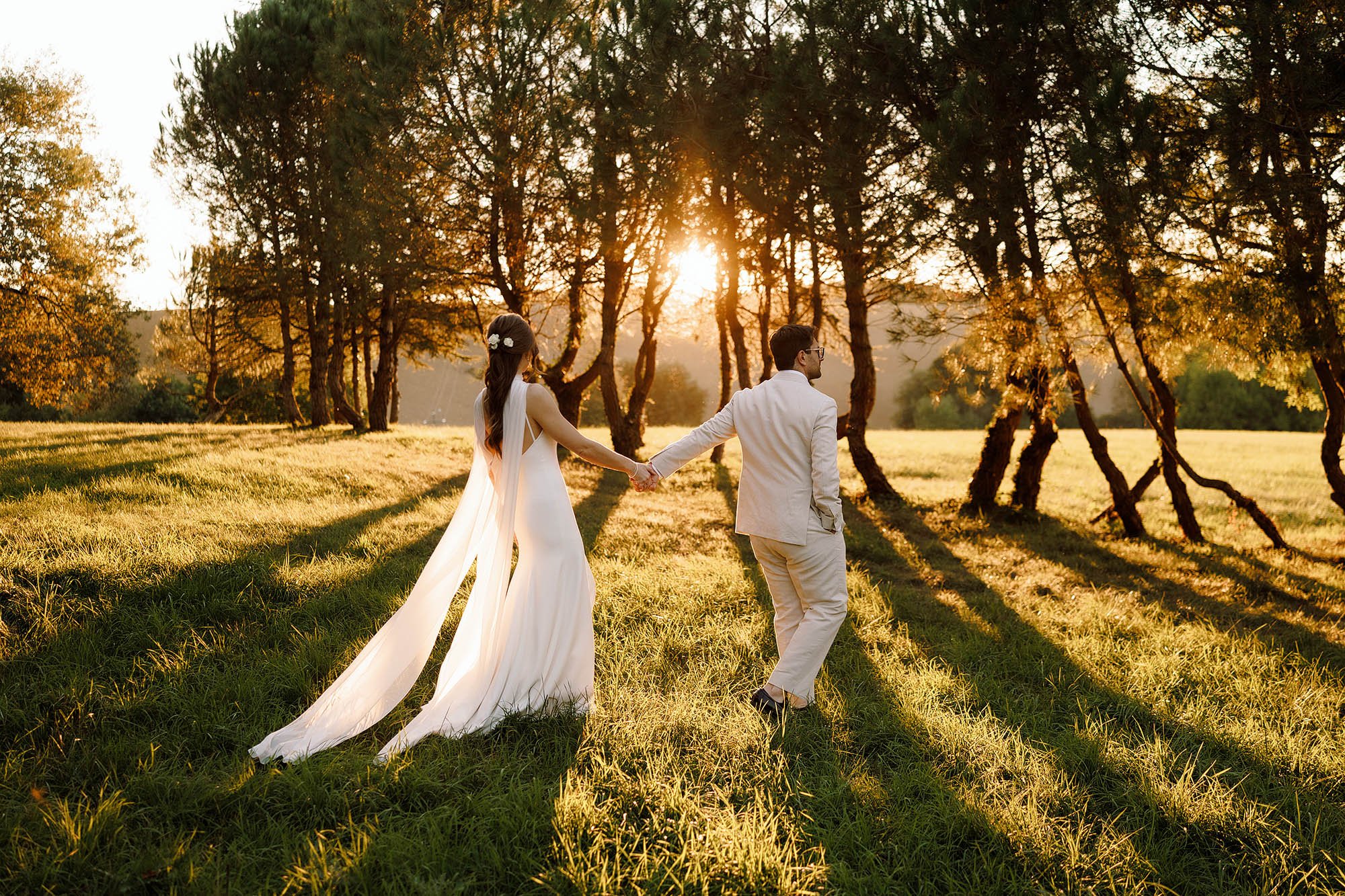 bride and groom enjoy sunset at south of france wedding