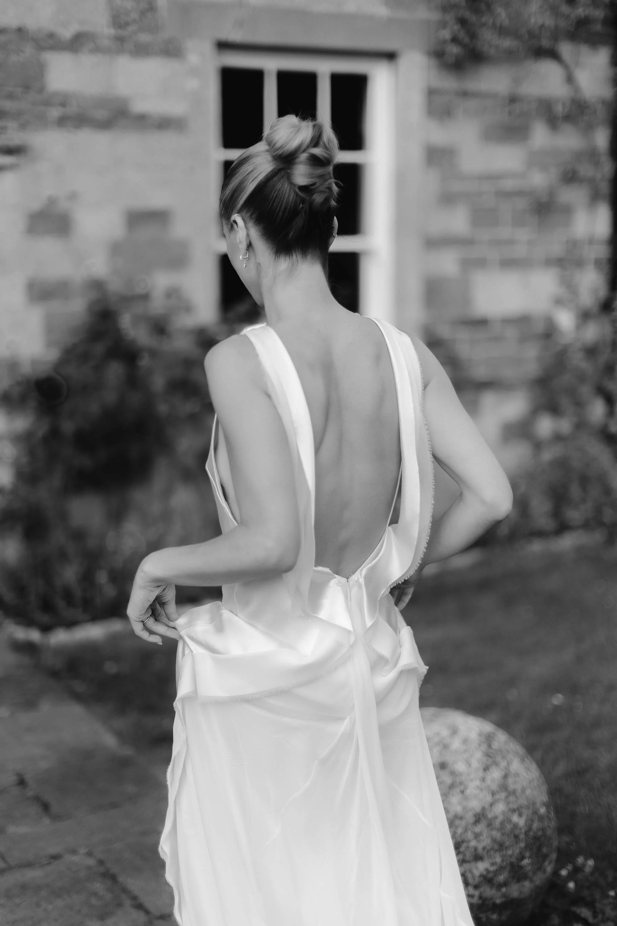 bride in danielle frankel wedding dress