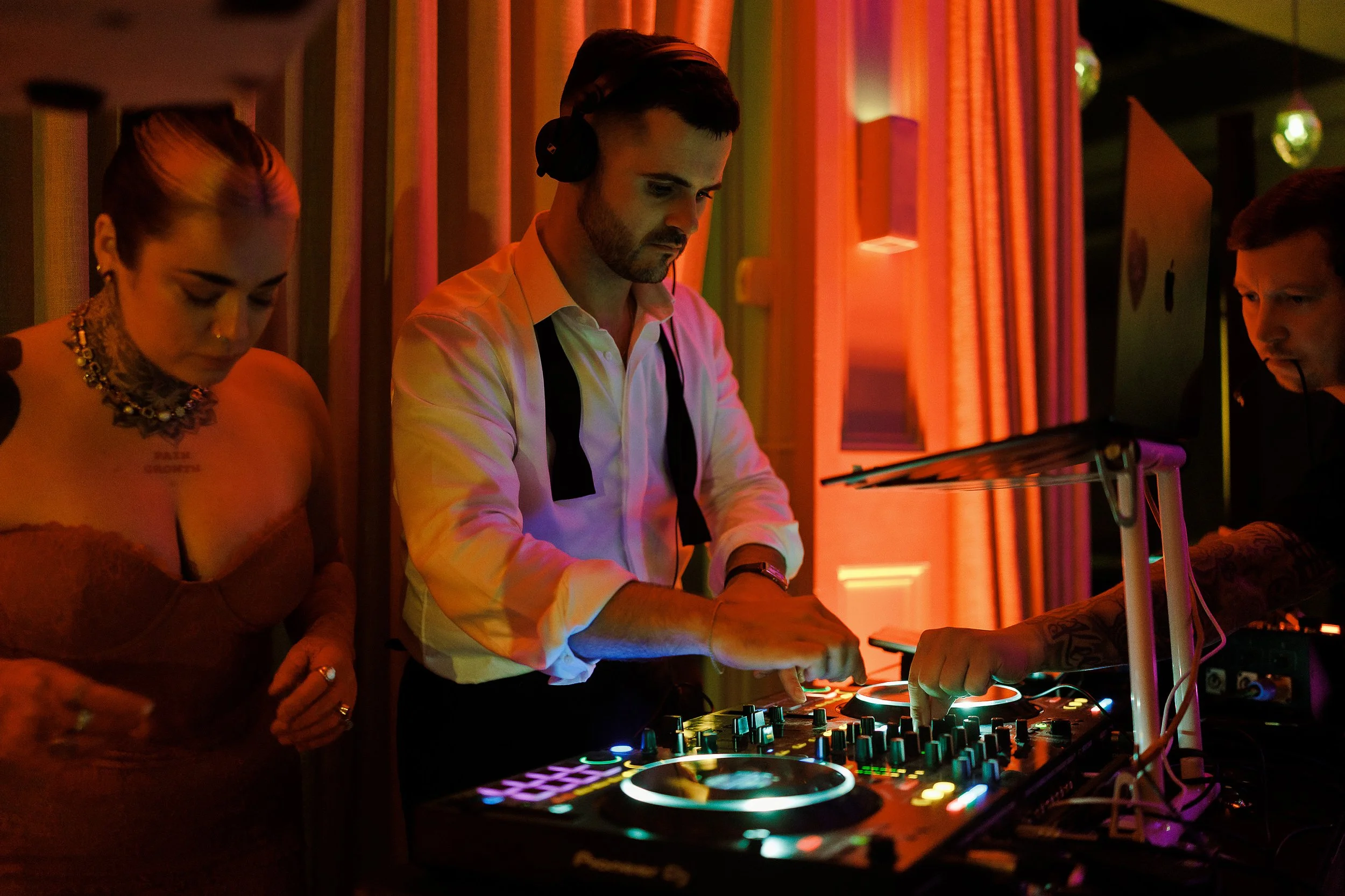 ellie-and-alex-previews0077(small).jpg