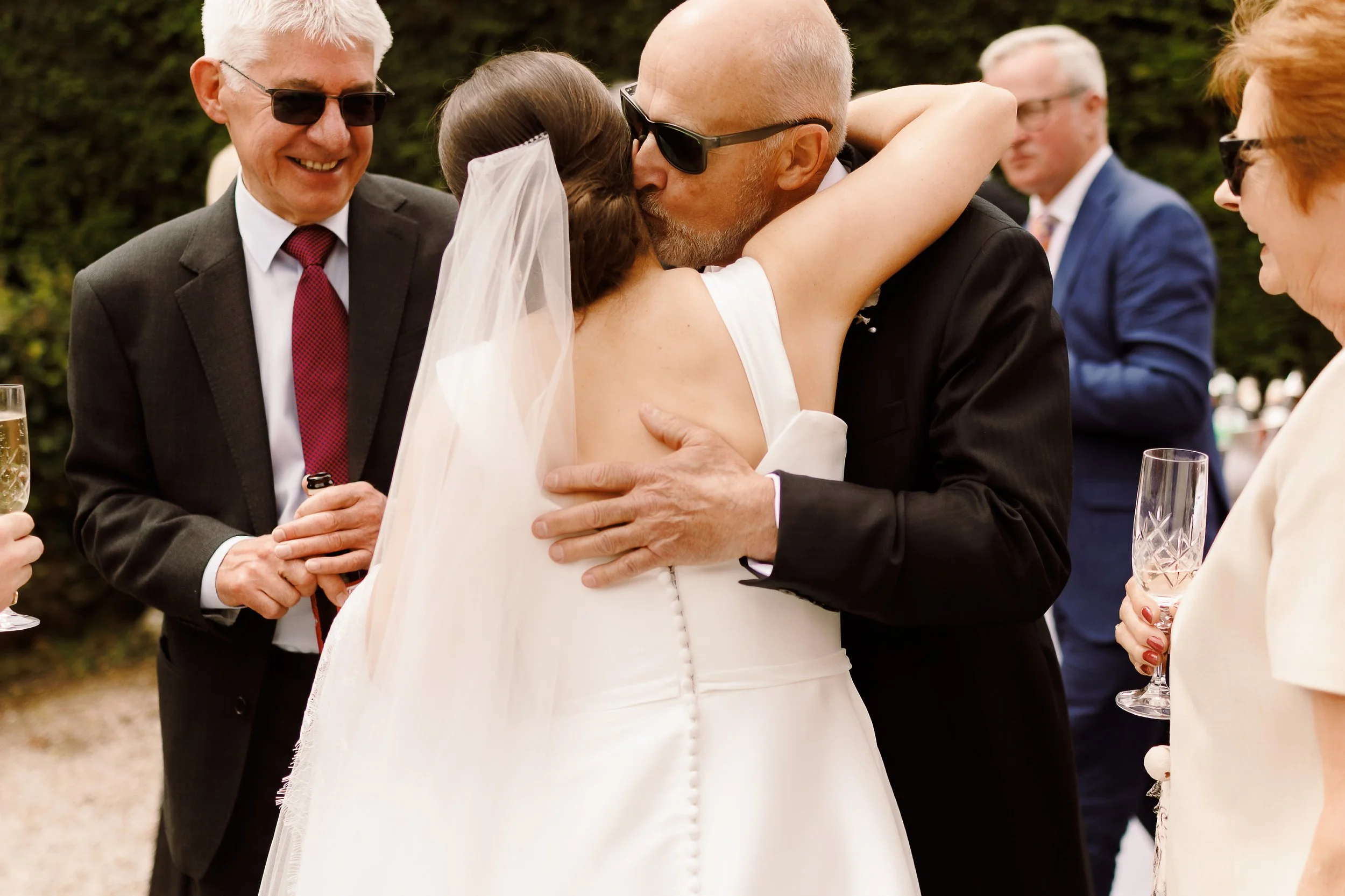 isabelle-and-peter-previews-34(small).jpg