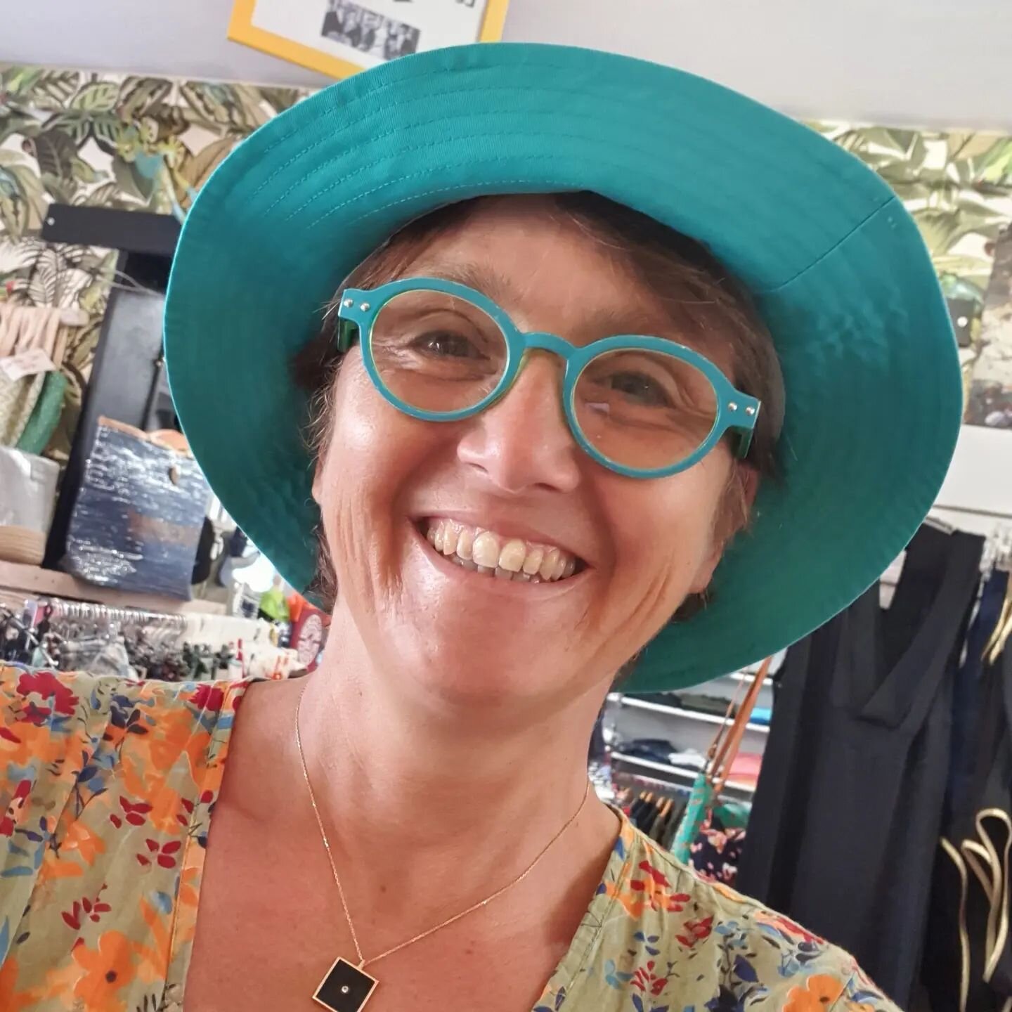 Nos bobs treeker 9 sont arriv&eacute;s 😎🌞😃Avec un grand choix  de couleurs🤩🤩🤩
Unisexe 

#lalondelesmaures
#lalonde #toulon#canicule #treeker9 #France #maillotdebainfemme #bob #textilefemme #textilehomme #vetements