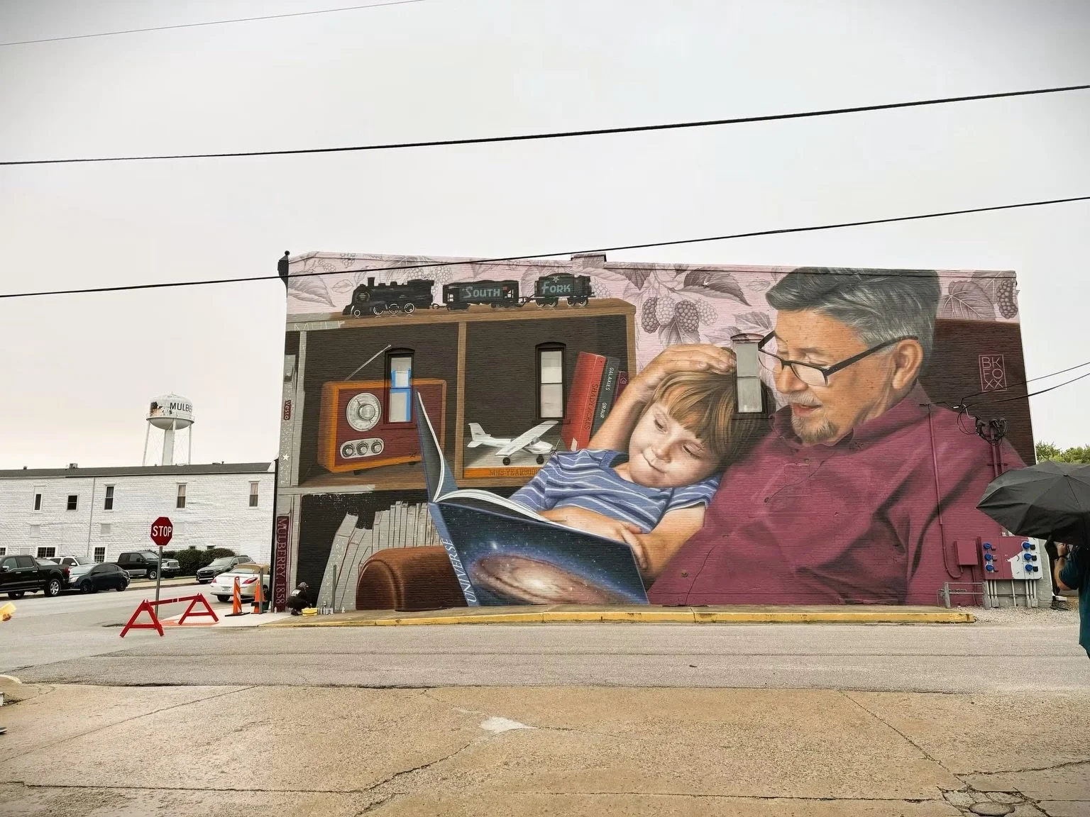 Mulberry&rsquo;s story has a new place to be told!

Last week, the Mulberry community celebrated the reveal of a new downtown mural designed to honor the people, places and memories that have helped shape the town. 

The Clinton County Community Foun