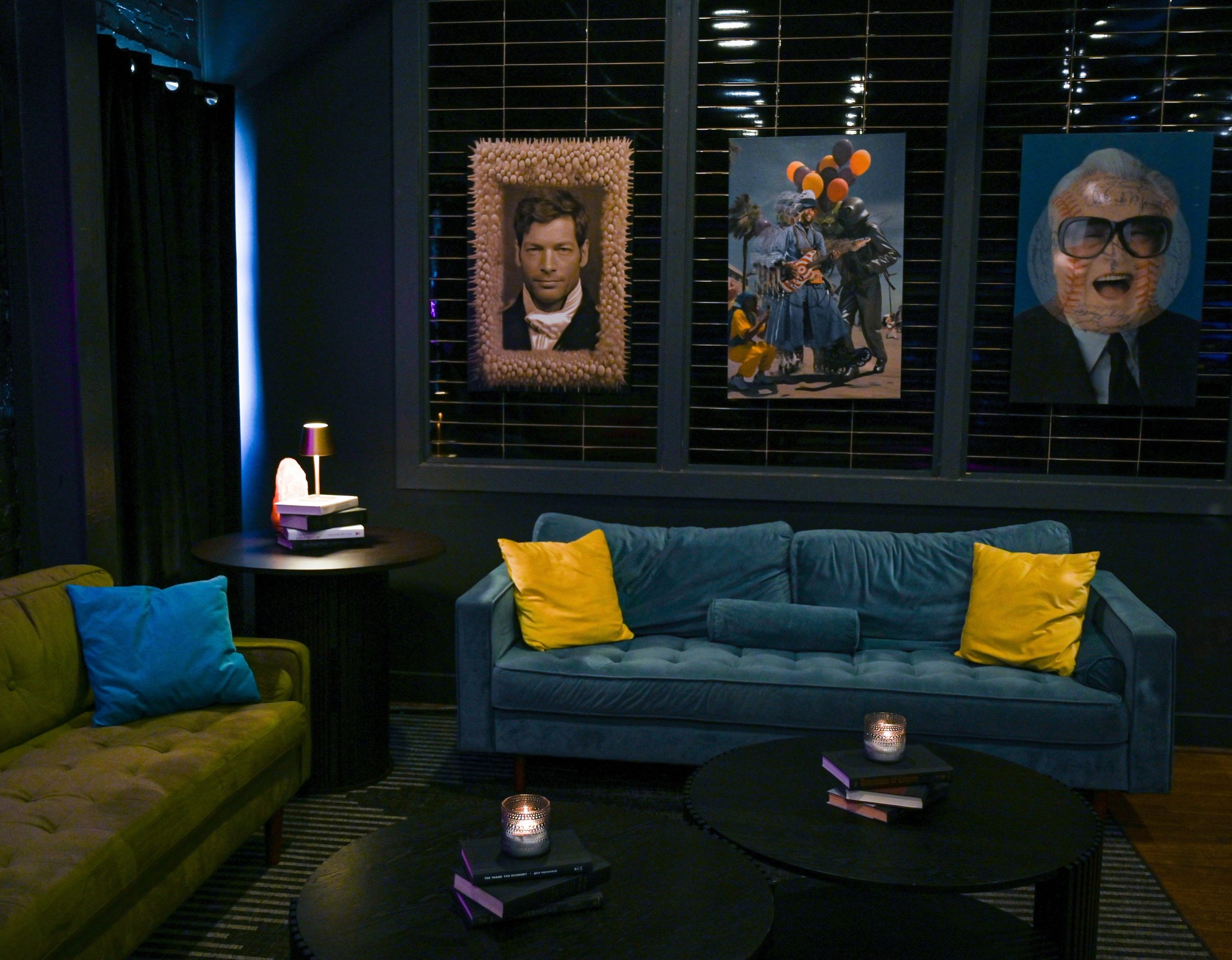 📚 Harry&rsquo;s Library: home to great conversations and celebrations 

🪩 What is your favorite space at the Hof? 👀