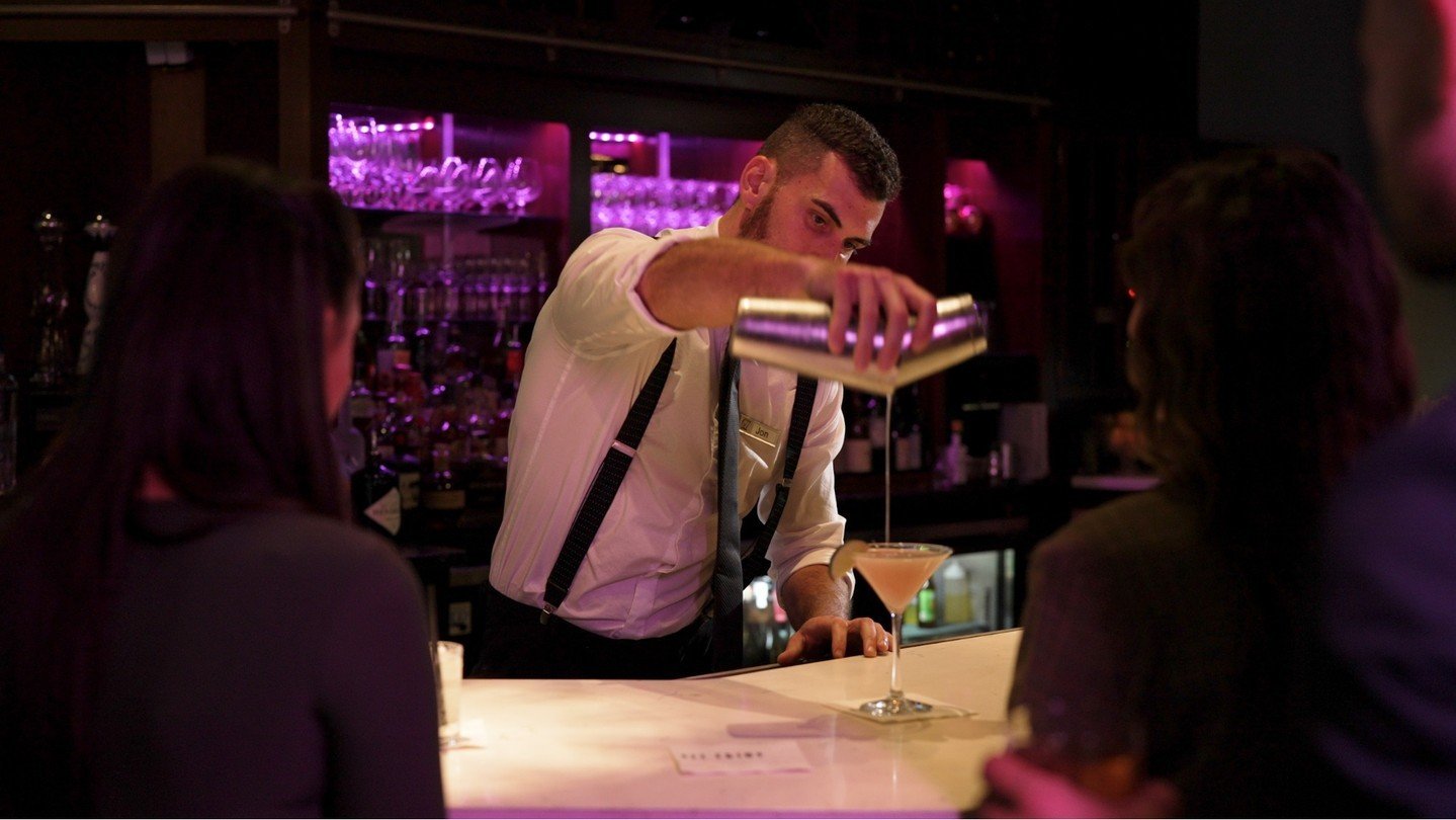 Shake up your weekend early with our expert bartenders crafting your favorite drinks! Join us tonight and kickstart the fun.

#677prime #677 #677primealbanyny #steakhouse #albanyny #steak #upstateny #cocktails #foodie #fanfavorite #bartenders