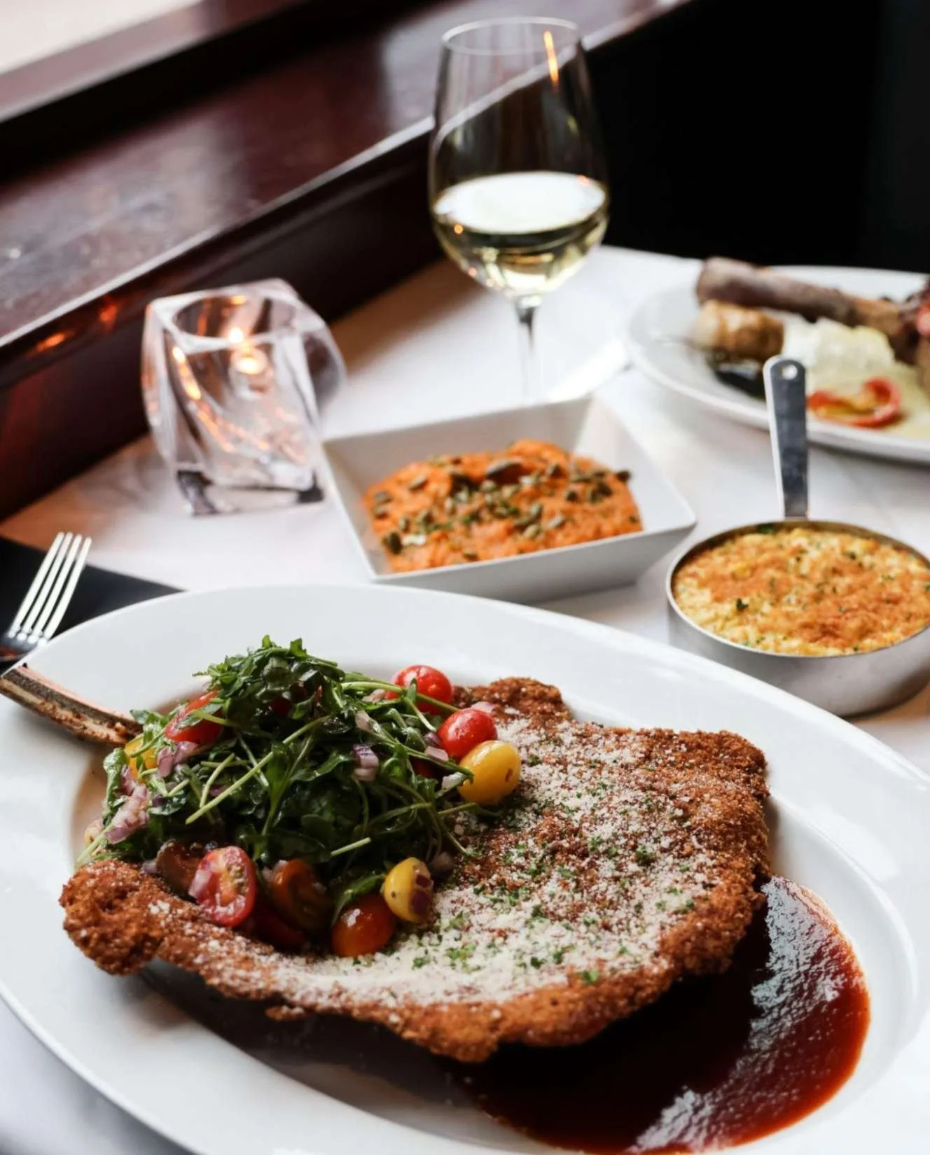 Steak may be our signature, but our menu offers so much more. From chef-crafted entrees, chicken, and seafood, there&rsquo;s something for everyone.