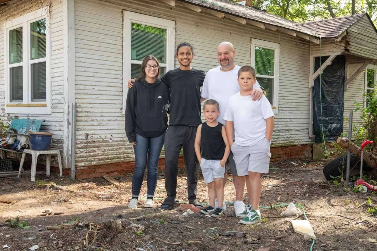 fhlbank-ssb-family-new-roof-project-wewoka-oklahoma-resize.jpg
