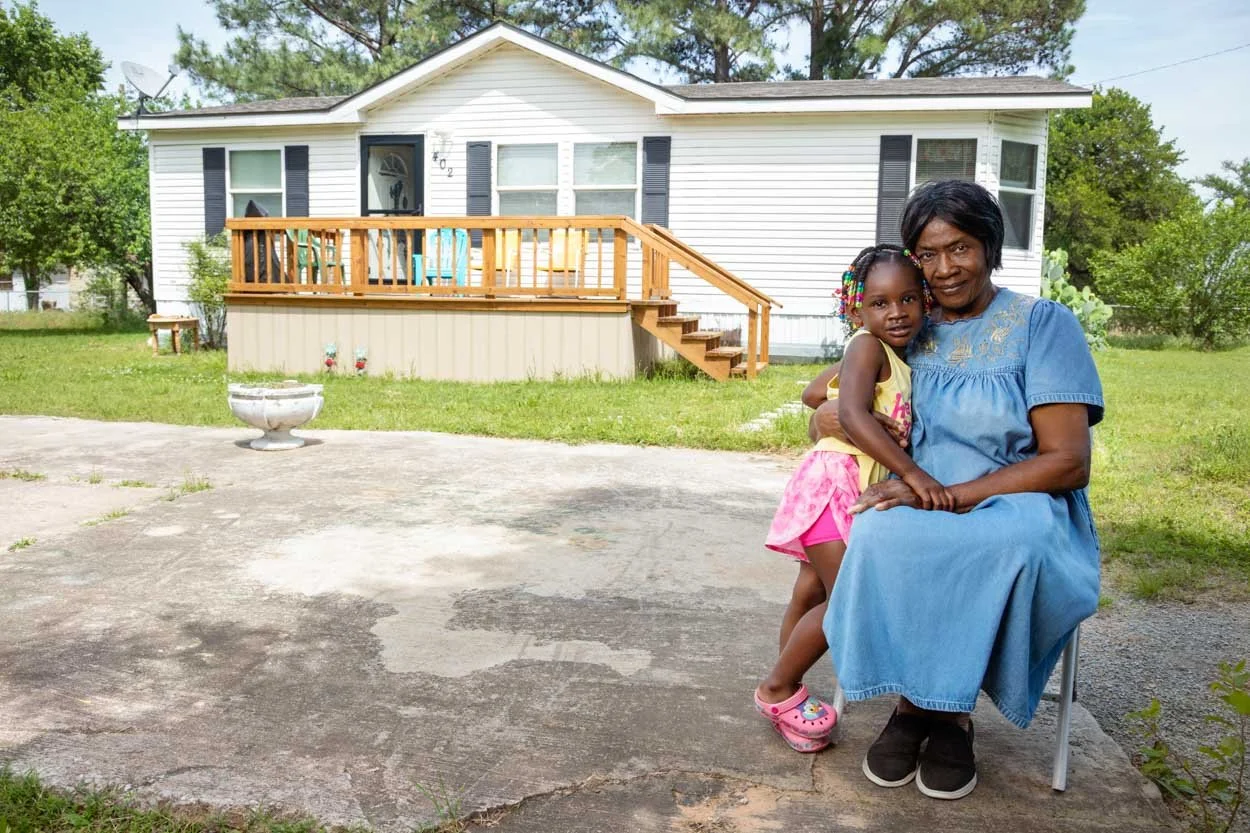 fhlbank-ssb-oklahoma-grandmother-girl-home-community-story.jpg