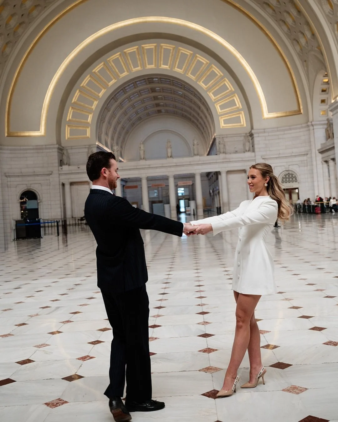 Giveaway closed!!!
It&rsquo;s a ✨GIVEAWAY✨!

Lots to celebrate this week!! Rebrand launch, reaching 3,000 followers (wowww), and of course Valentine&rsquo;s Dayyyy! Give me all the loveeee.

Details:
- this session is limited to couples only!
- this 