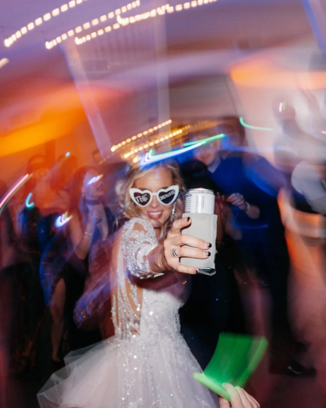 I love a bride who knows how to have a good time 🕺🏼

#orlandoflweddingphotographer #weddingreception #floridaweddingphotographer #2027bride #recptionbride