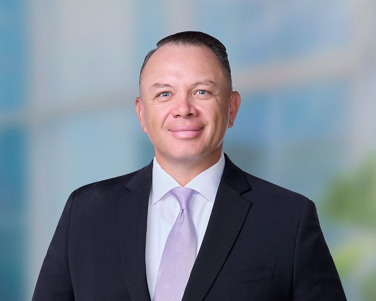 Corporate executive headshot of a man by Tucson photographer Carlos Chavez