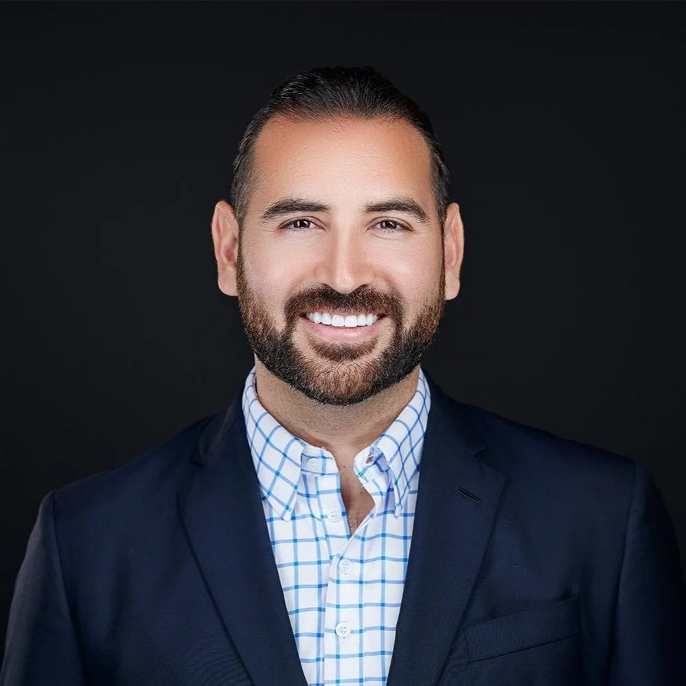 Company Headshots For Business & Linkedin - Carlos Chavez Photography ...