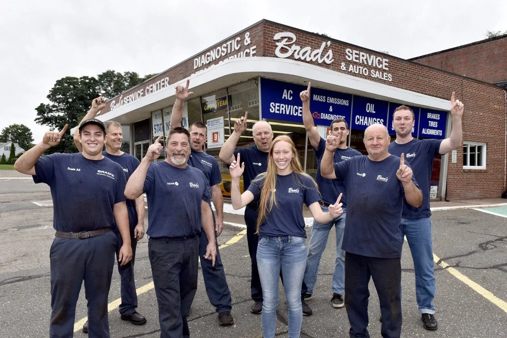 Brad's Service Center