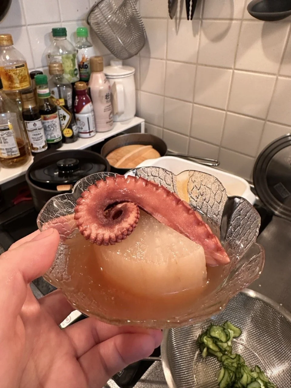 Braised octopus leg and daikon radish