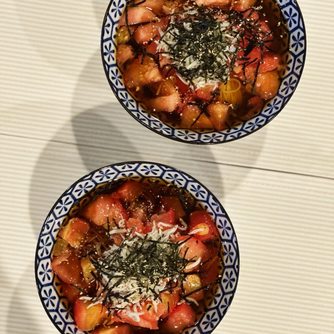 Somen with frozen tomato in tsuyu