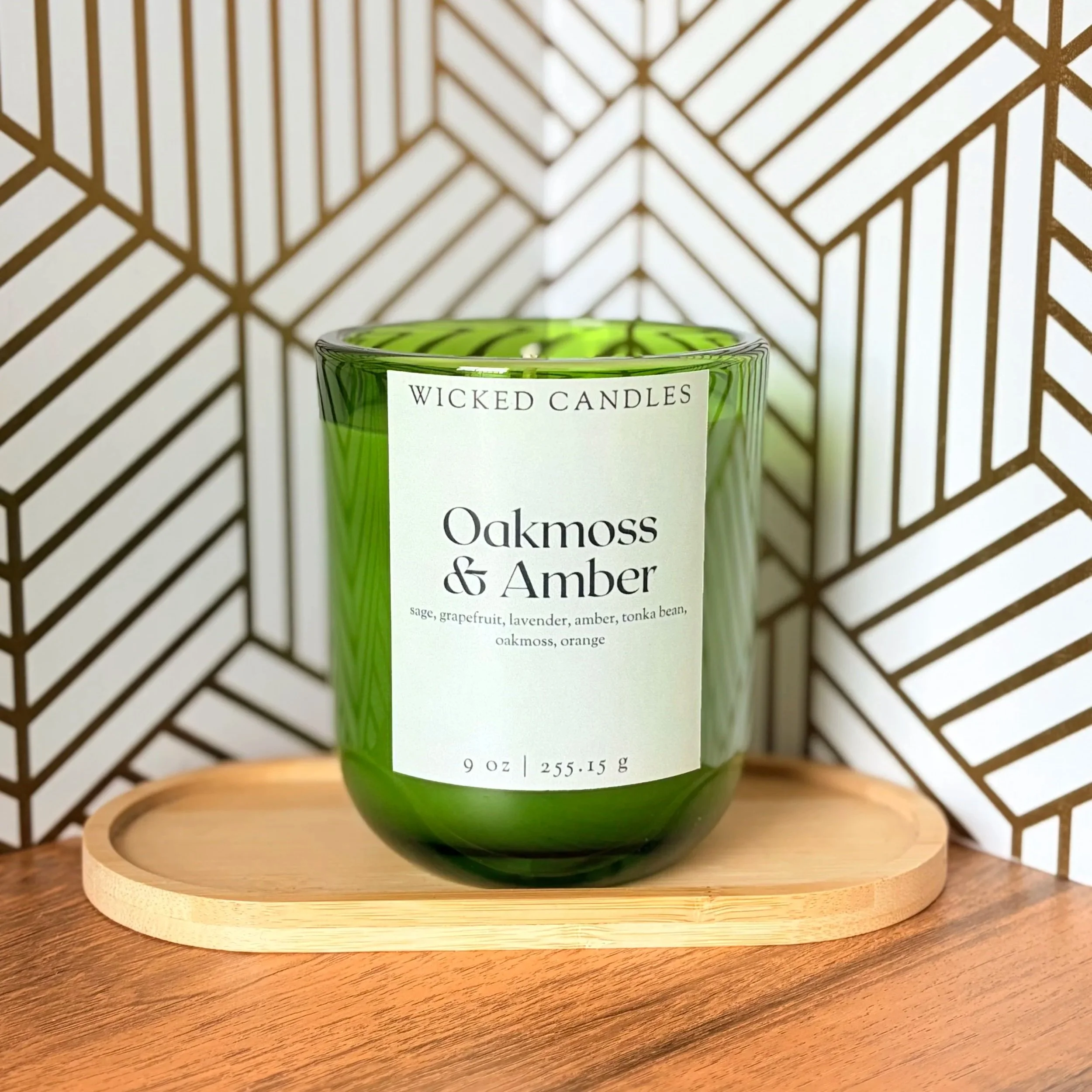 oakmoss and amber soy candle