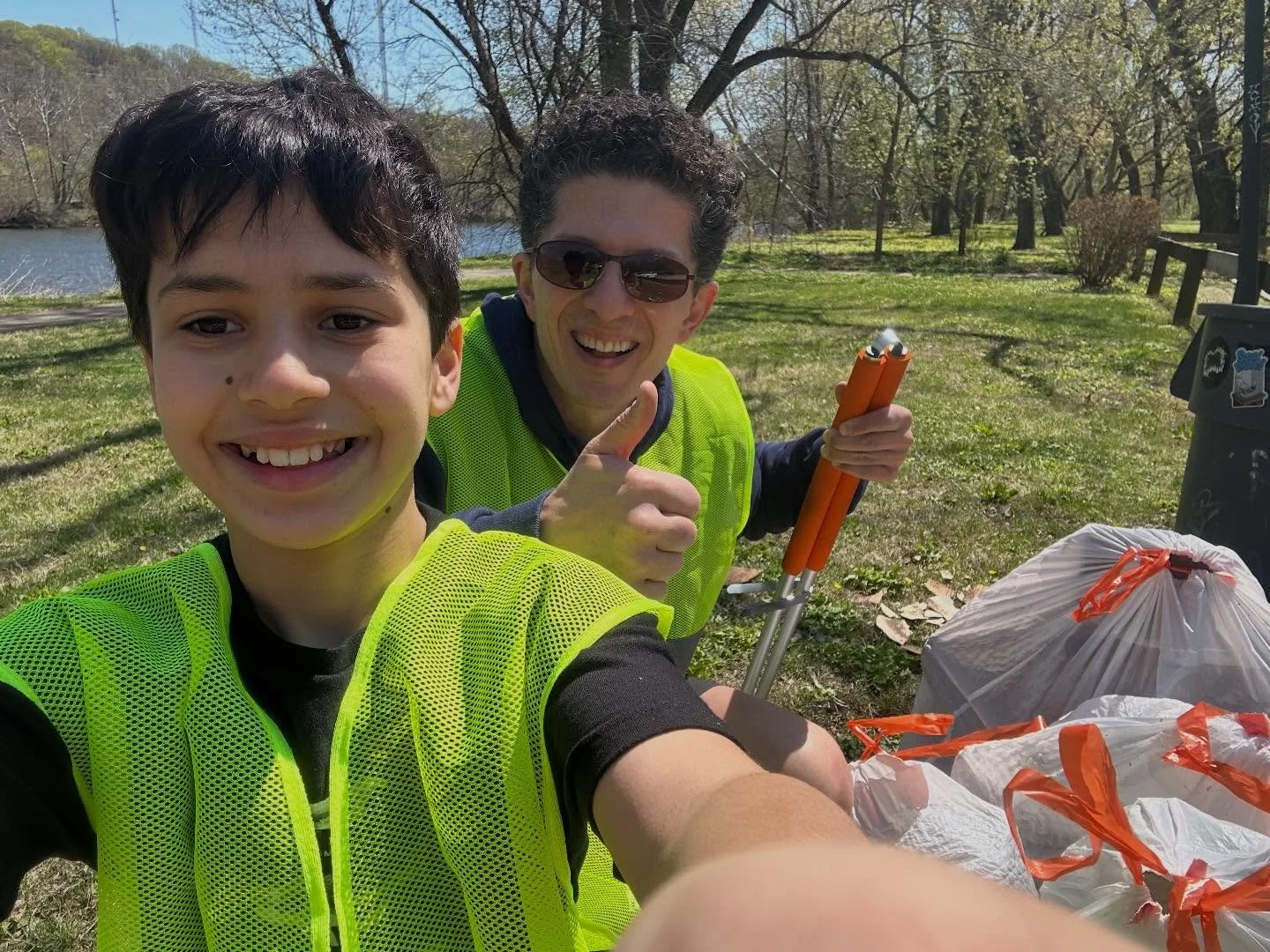 Start them young !! Everyone can be an environmental volunteer ! Fun times outside : 1hour 4 bags approx. 50 lbs of litter extracted from the Schuylkill River!