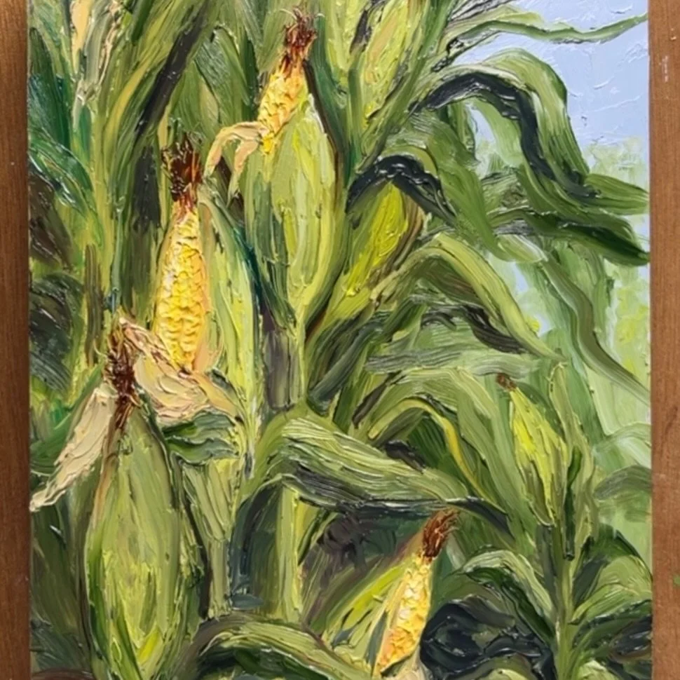 Delighting in details.

This phrase keeps coming back to me while working and reflecting on why I paint what I paint. I love focusing on a single subject and noticing its specific intricacies and celebrating them. It leaves me filled with wonder and 