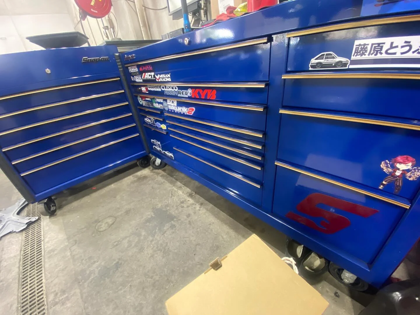 More SNAP-ON box trim in gold bar gold!
✔️
✔️
✔️
✔️
✔️
#car #cars #carsofinstagram #stance #stancenation #race #racecar #racecars #subieflow #carporn #carcare #carphotography #carlifestyle #cargram #carinstagram #carspotting #carshow #powdercoating #