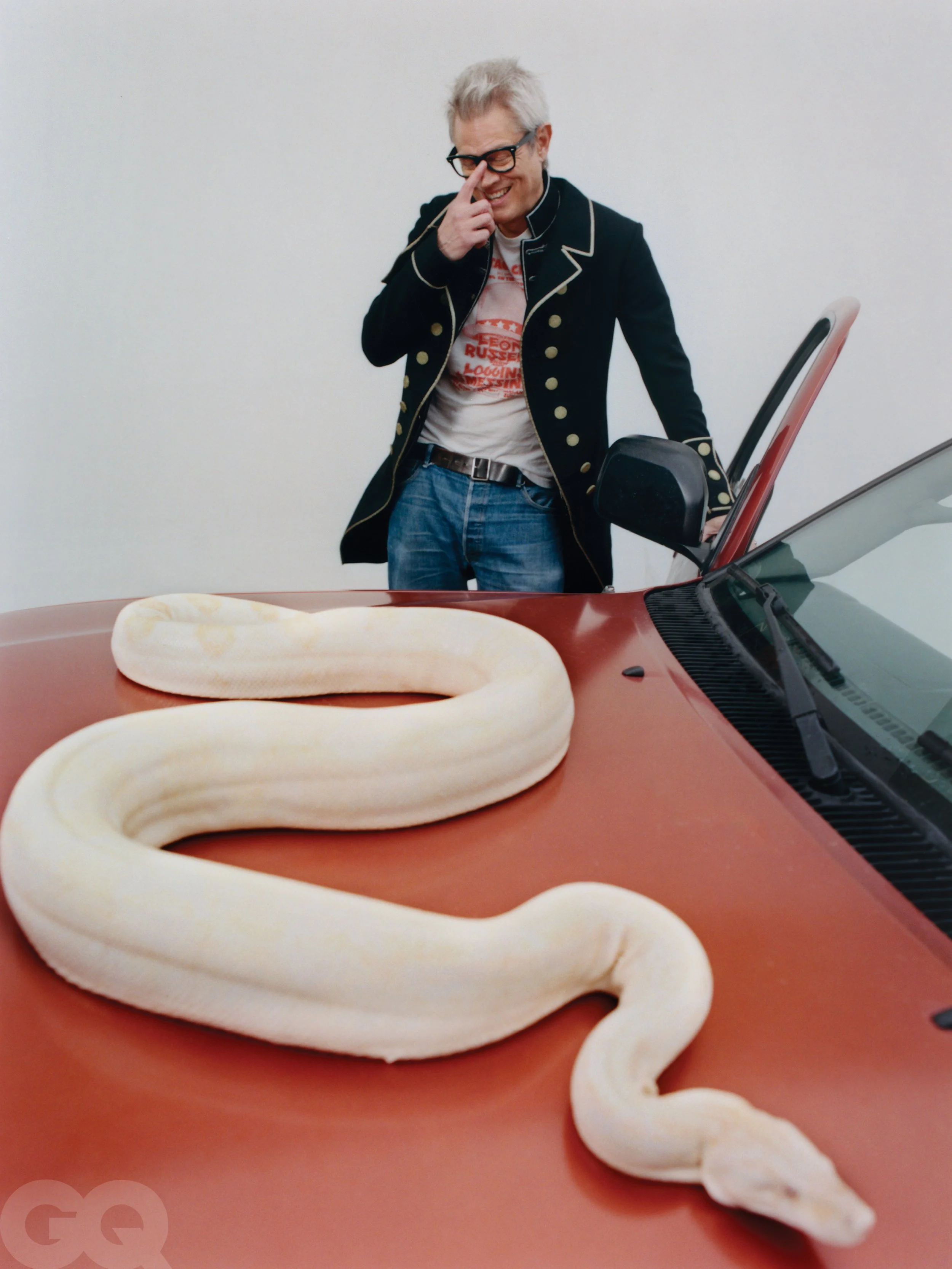 GQ_SUMMER_ONLINE_JOHNNY KNOXVILLE_8.jpg