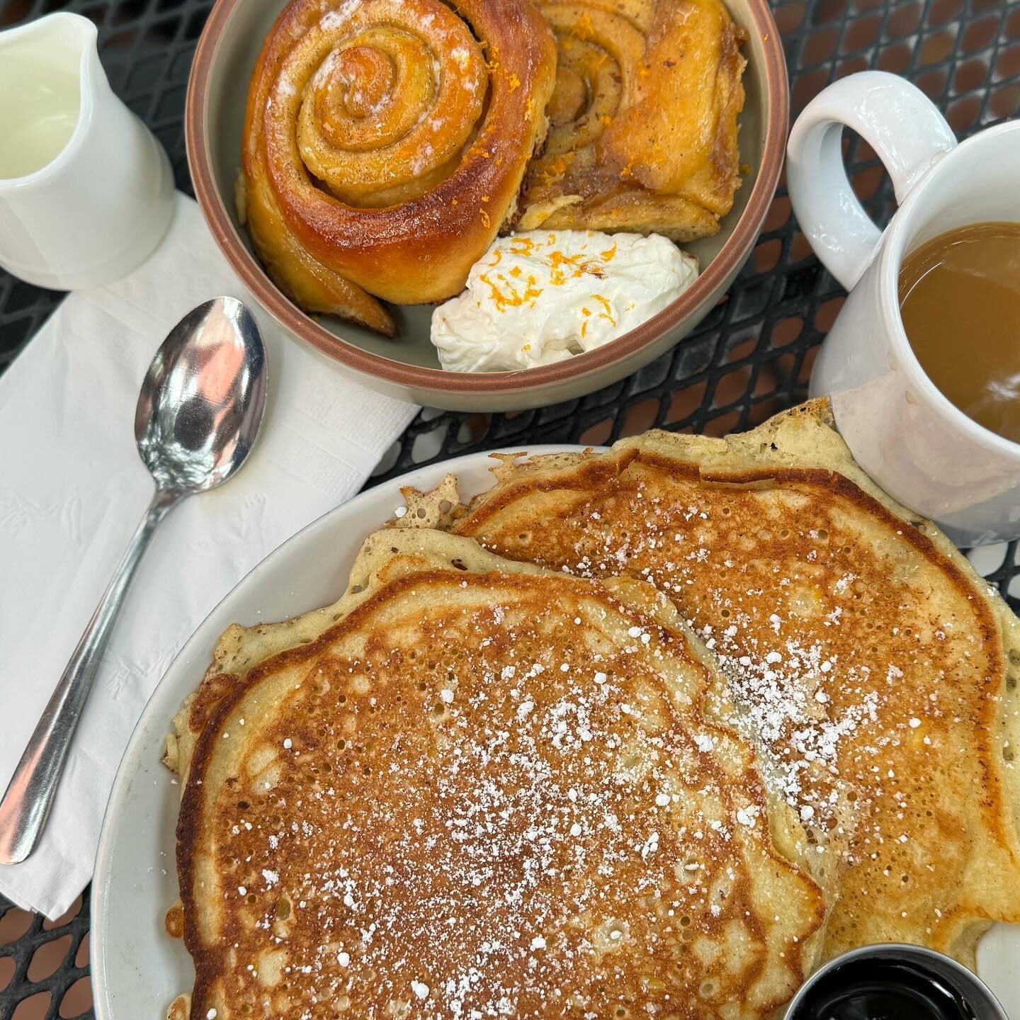 For the sweet tooth that don&rsquo;t quit! Corn cakes with real maple syrup and an orange cardamom bun with whipped orange zest cream cheese ✨✨✨✨