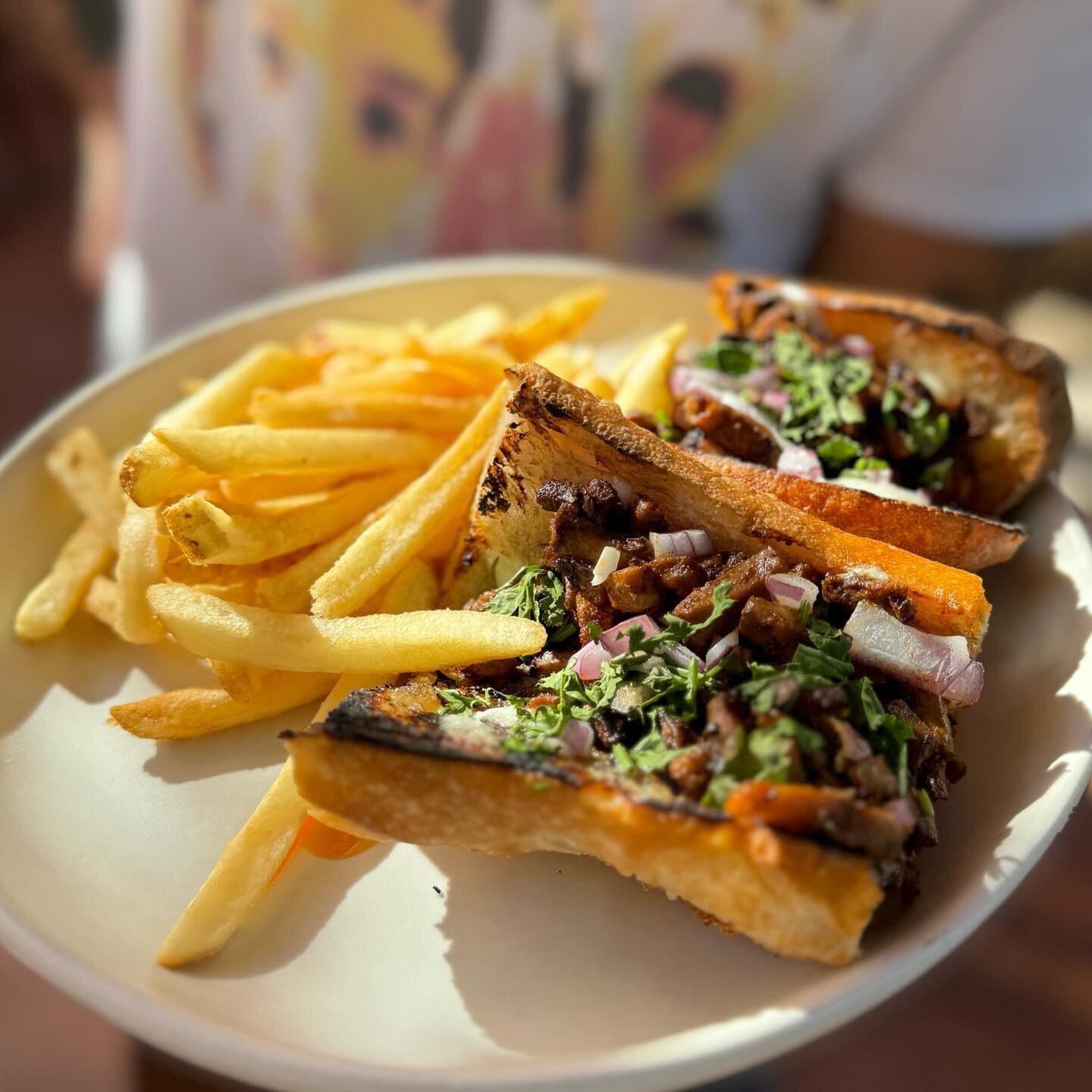 Mushroom chorizo baguette (V) with garlic sauce topped with onions and cilantro served on a fresh baguette baked daily @dandelioncafebakery 

This sandwich is one of our favorite vegan options, it&rsquo;s so flavorful!