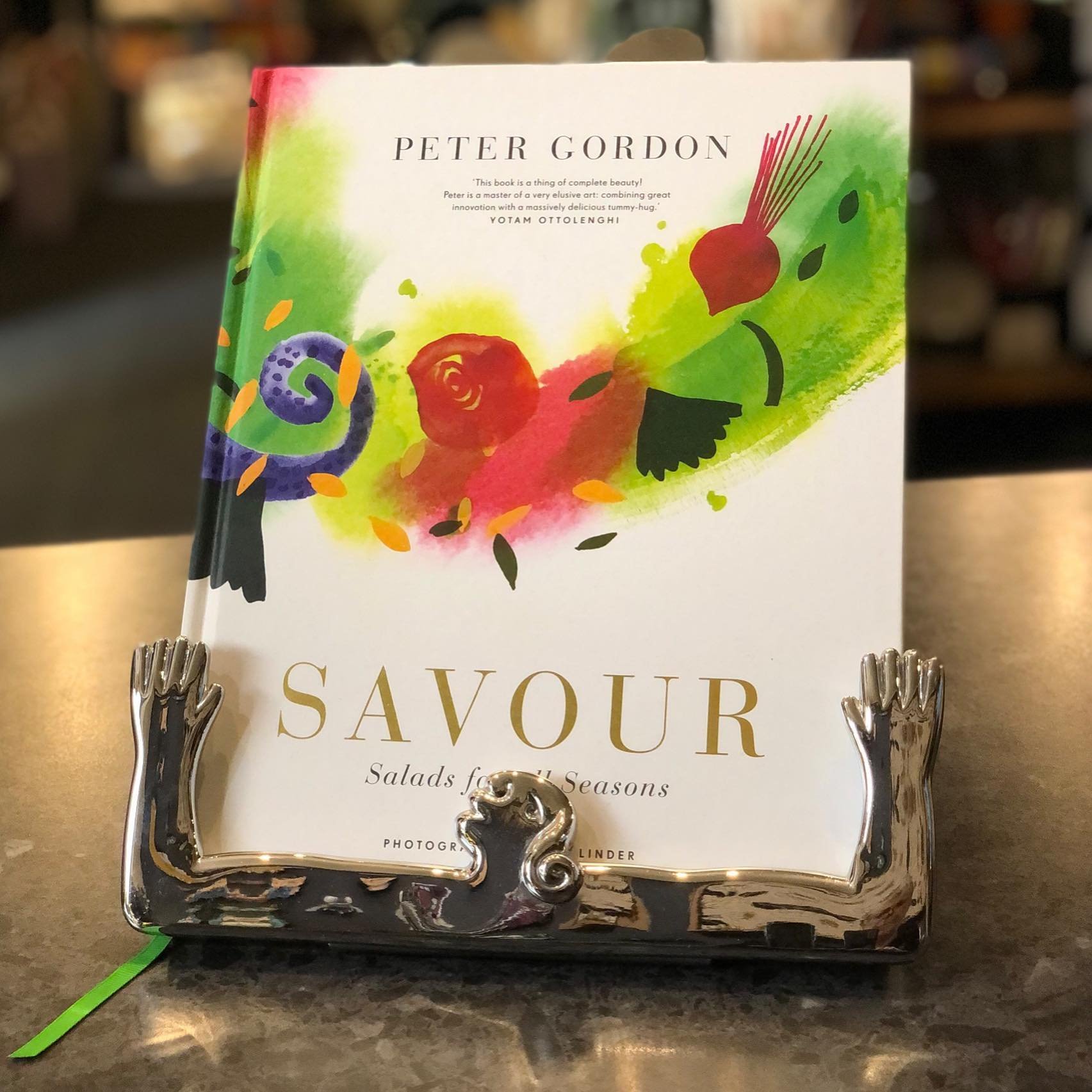 Mums in for a real treat when she opens her new @carrolboyesofficial recipe book stand for Mother&rsquo;s Day this weekend. 
Come in store and find mum gifts she will love. 

#alburypictureframers #alburyframing #alburygifts #carrolboyesofficial #alb