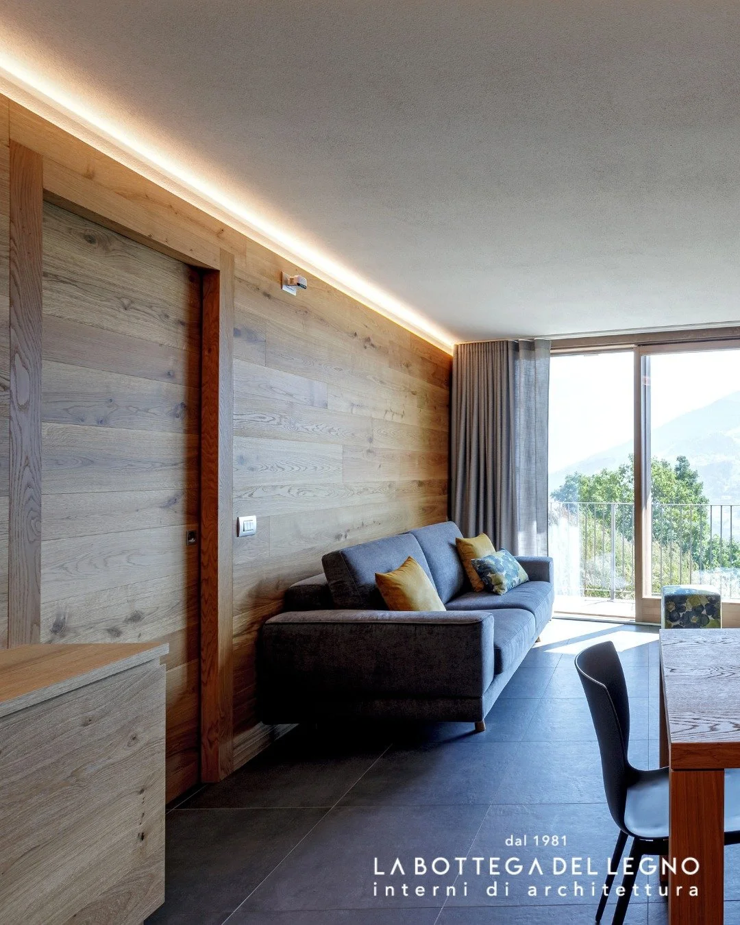 .
𝑺𝒆𝒏𝒕𝒊𝒓𝒔𝒊 𝒂 𝒄𝒂𝒔𝒂 

Un paesaggio che sorprende e il calore di casa che accoglie.

Progetto: @la_bottegadellegno 

#labottegadellegno #internidiarchitettura 
#arredamentosumisura #valdidentro #bormio #valdisotto