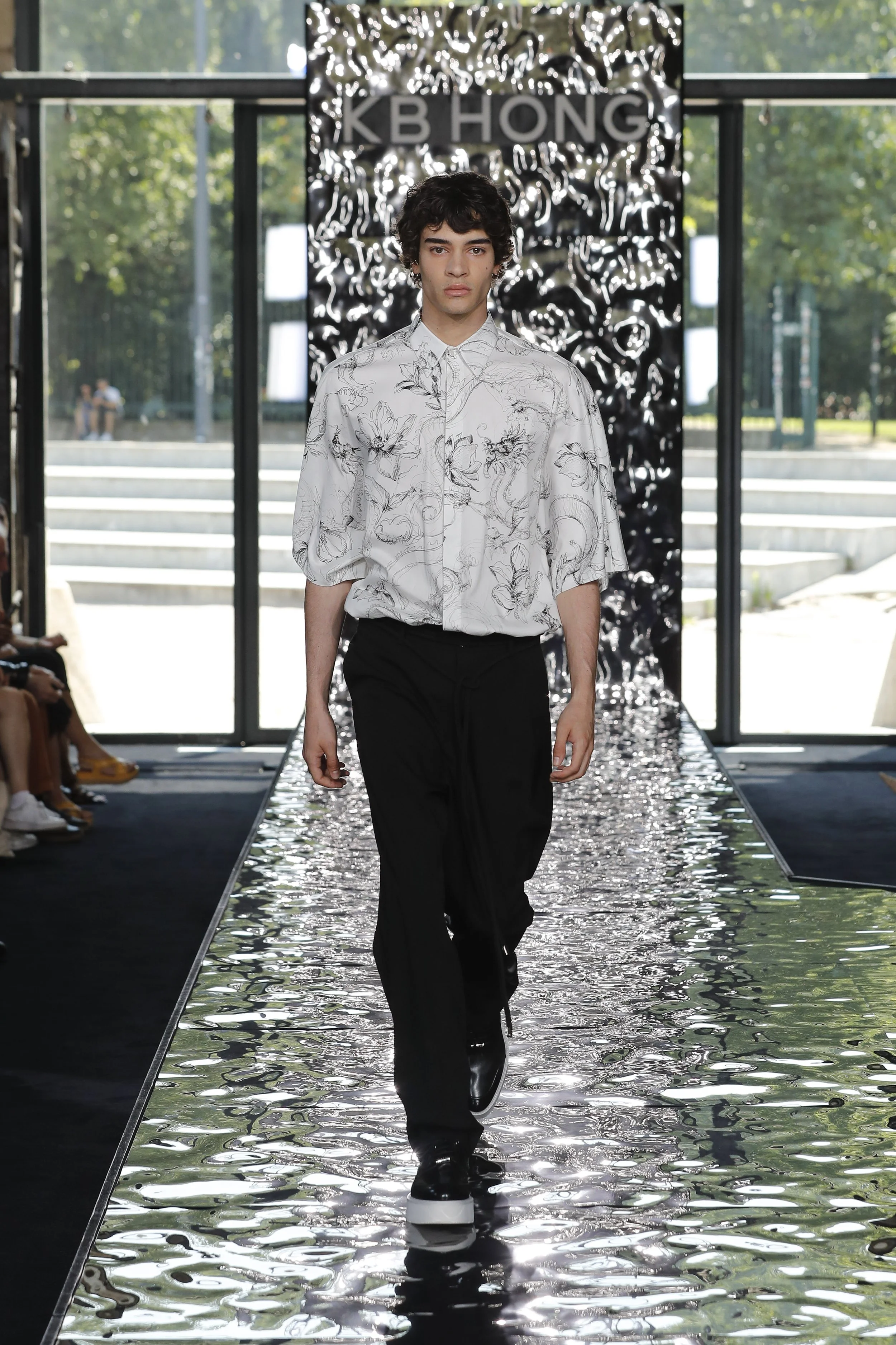 KB HONG SS 24_LOOK 22.jpg