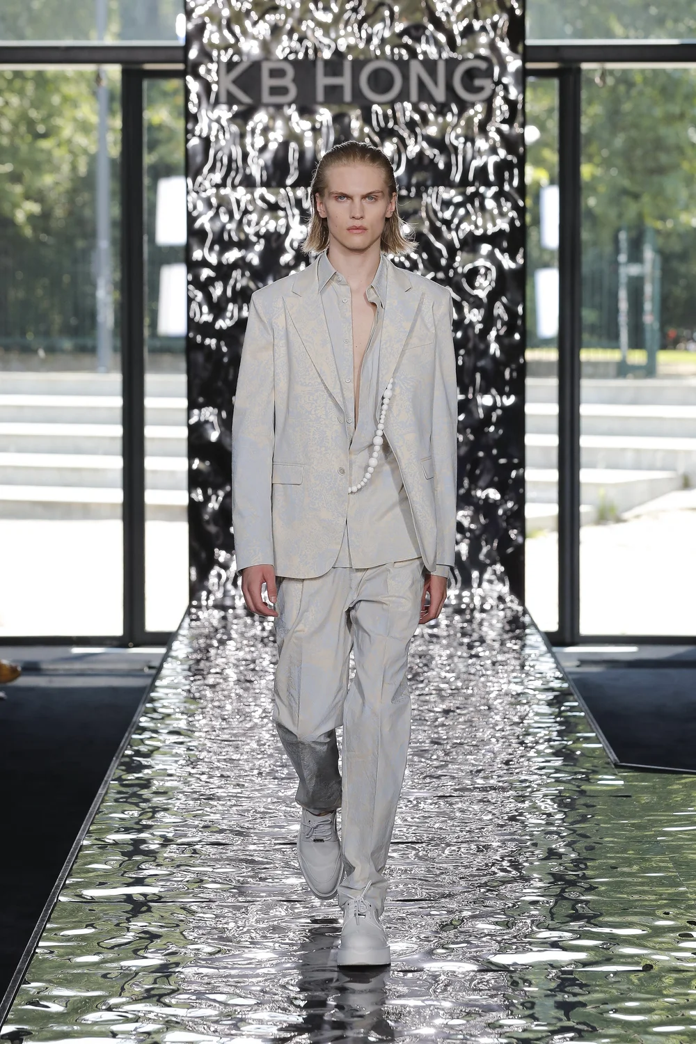 KB HONG SS 24_LOOK 37.jpg