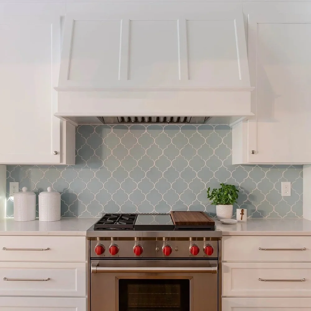 Jennifer+Taylor+Design%3A+Decorative+Range+Hood.jpg