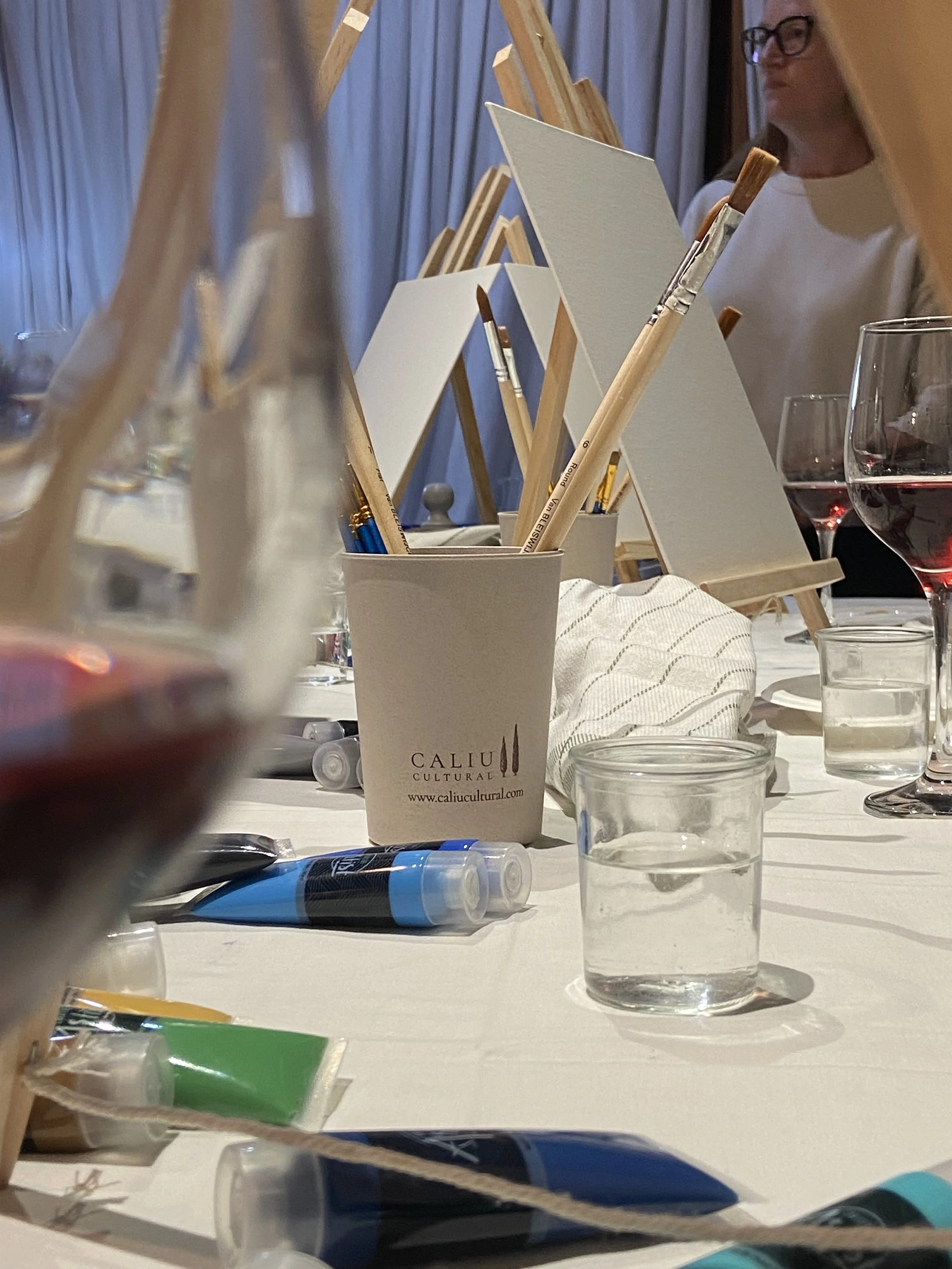 Exploring a painting session and wine tasting during a Caliu Cultural creative and cultural experience in Empordà.