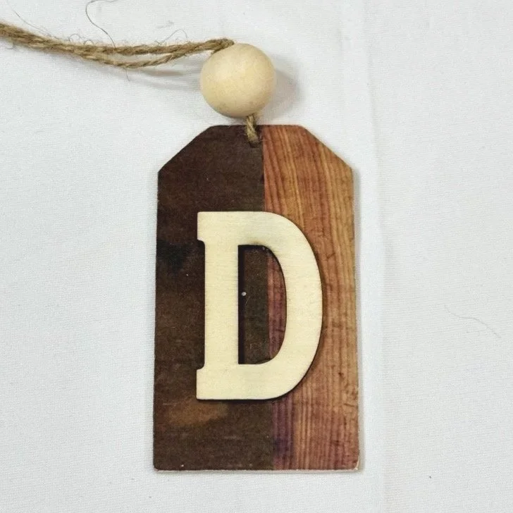 Monogram Gift Tag: D