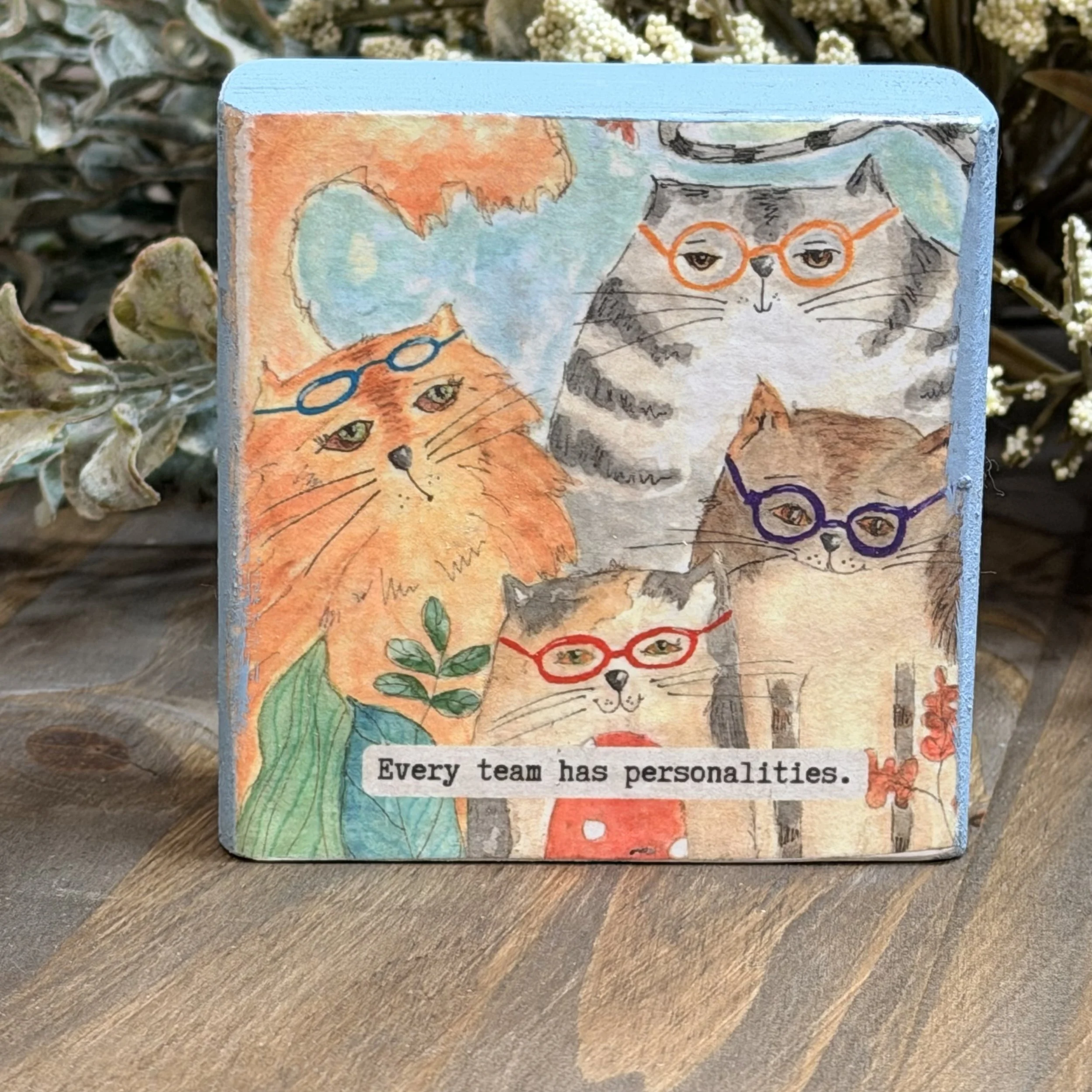 3.5" Desk Sitter