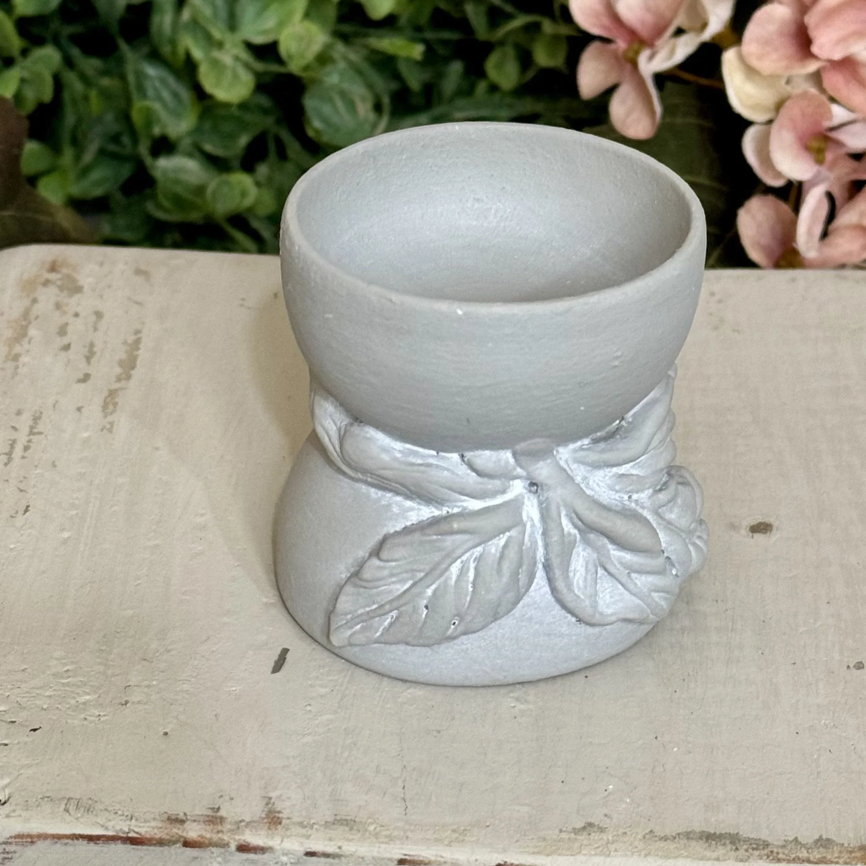 Hand-Painted Keepsake Dish for rings and jewelry: peaceful foliage