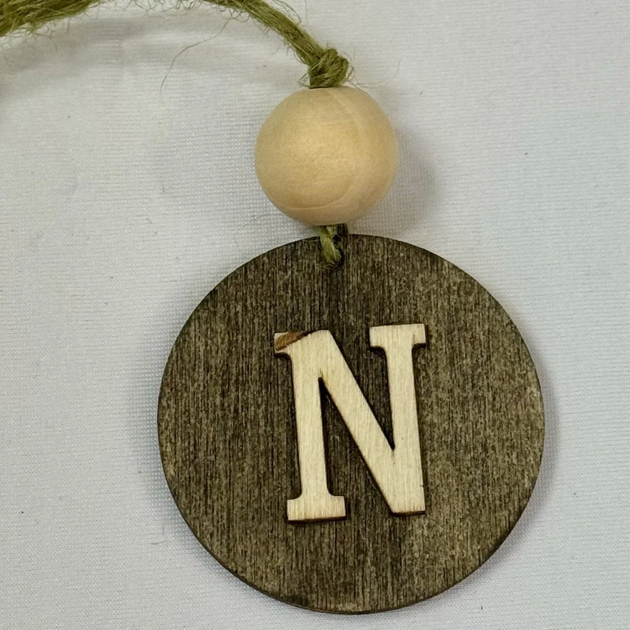 Monogram Gift Tag: N (round wood mini)