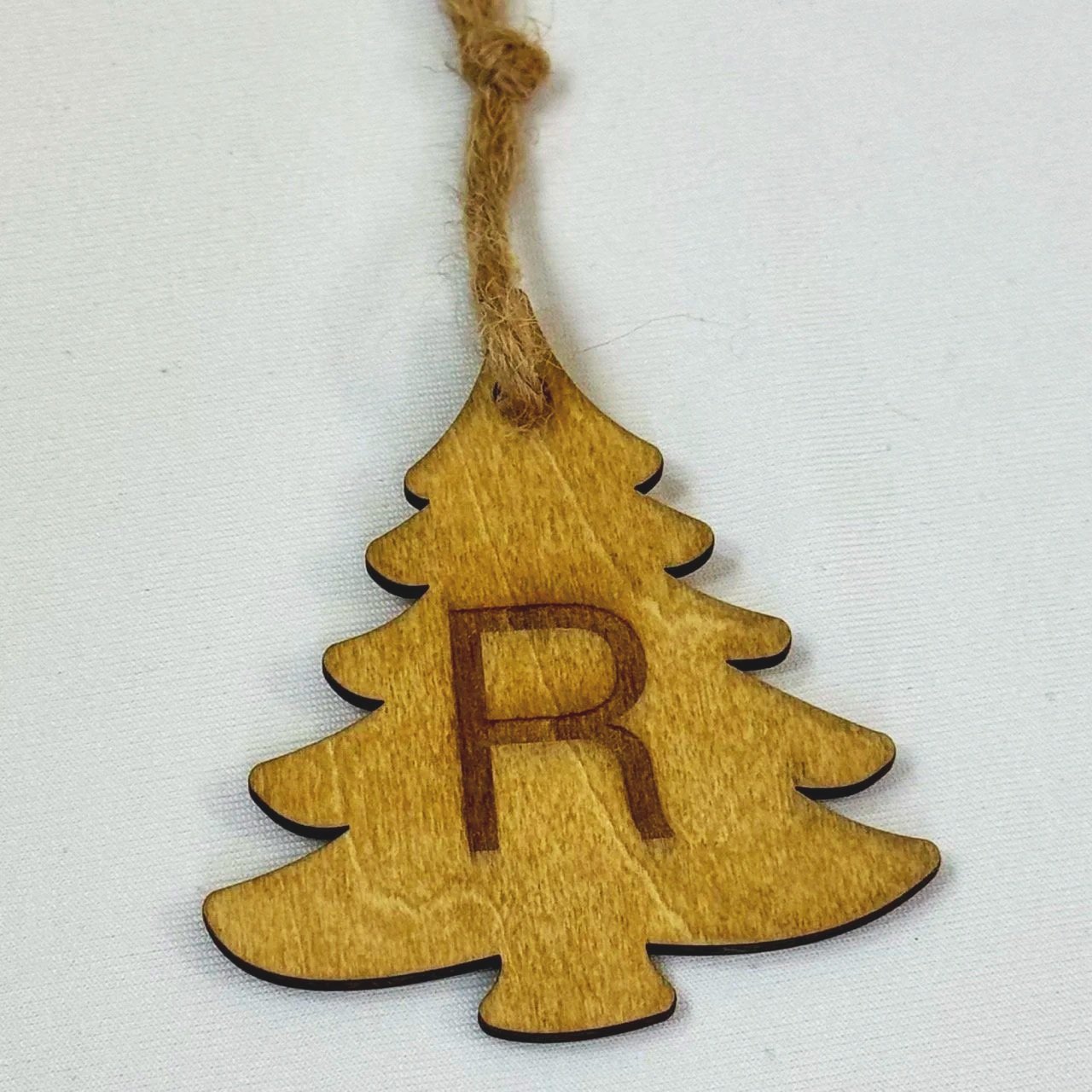Monogram Gift Tag: R (tree wood mini)