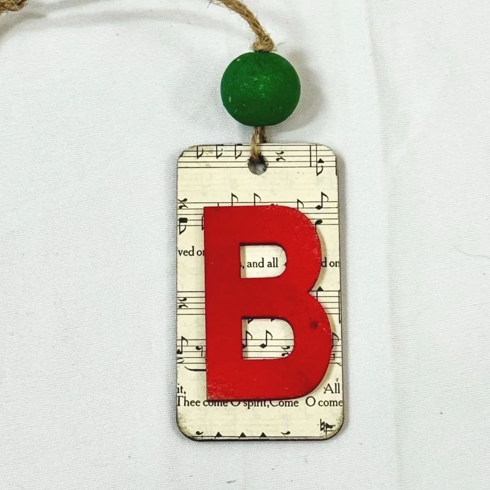 Monogram Gift Tag: B (music w/ red)