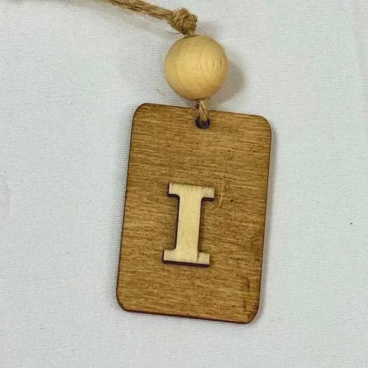 Monogram Gift Tag: I (wood stain mini)