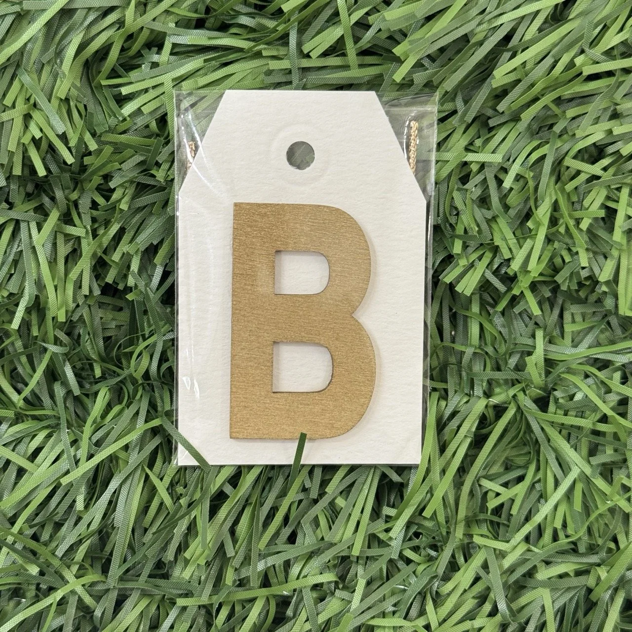 Monogram Gift Tag: B (white-gold lux)
